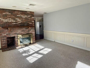 36 LONGFELLOW Drive