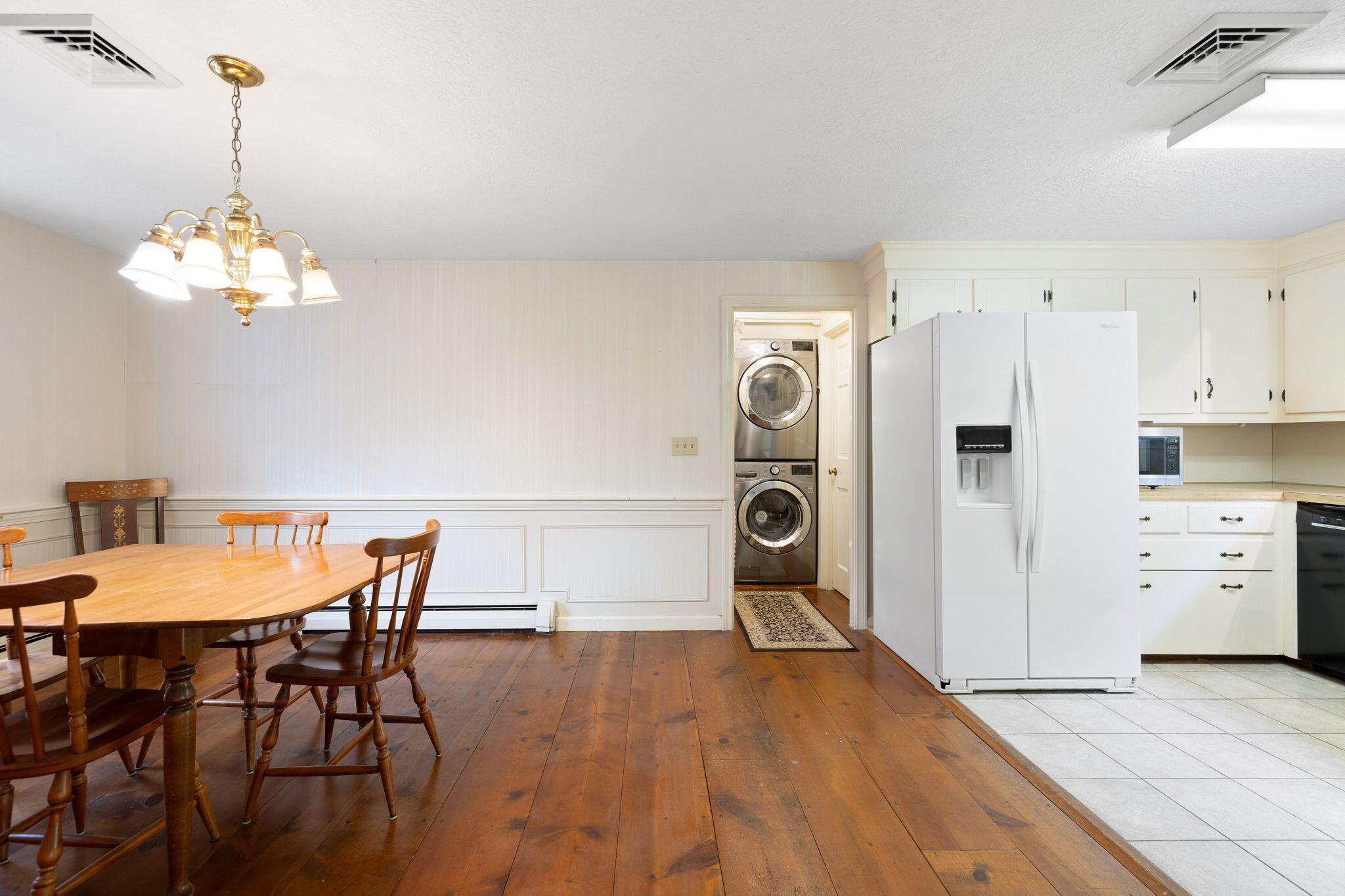 36 LONGFELLOW Drive
