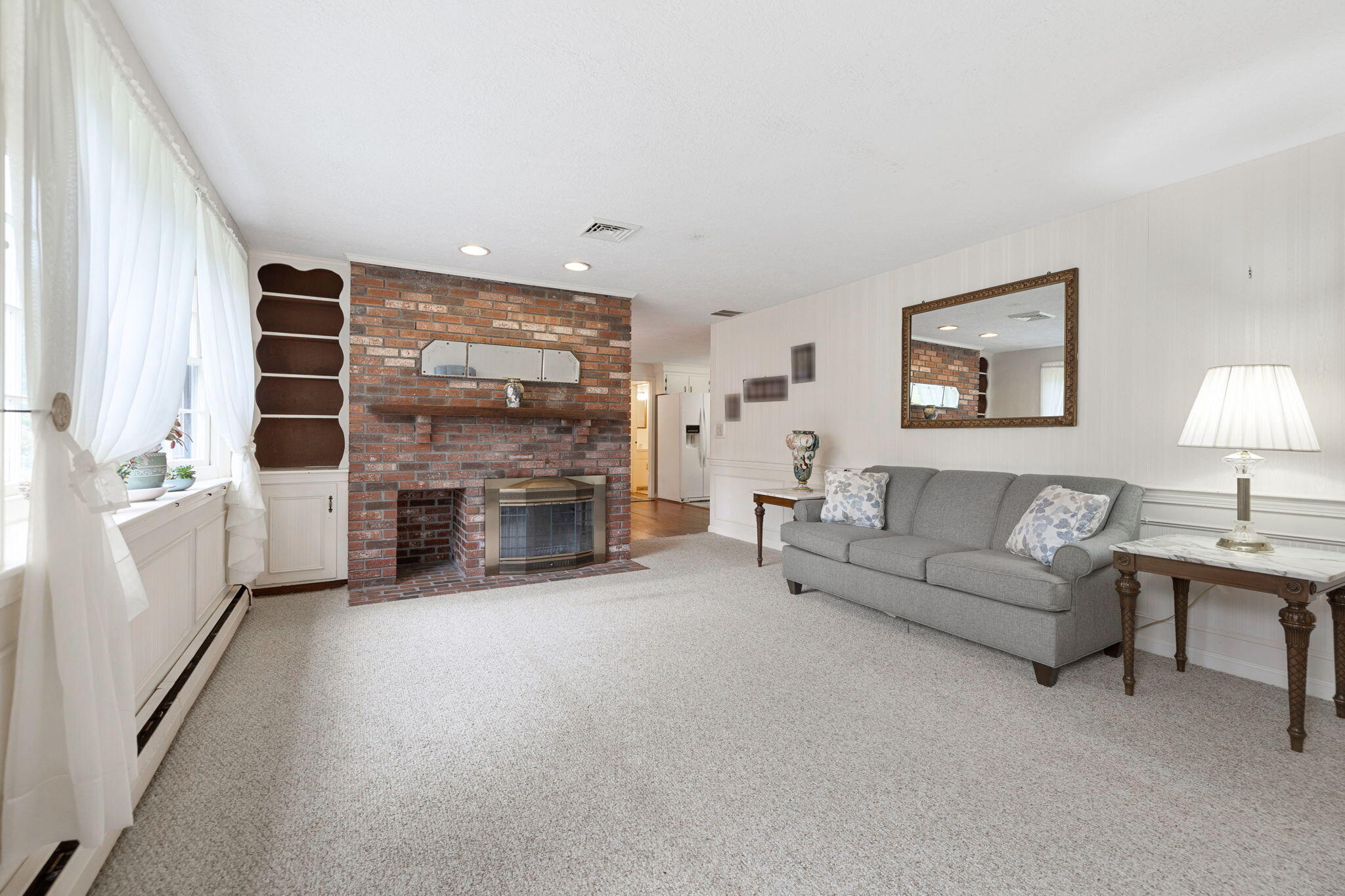 36 LONGFELLOW Drive
