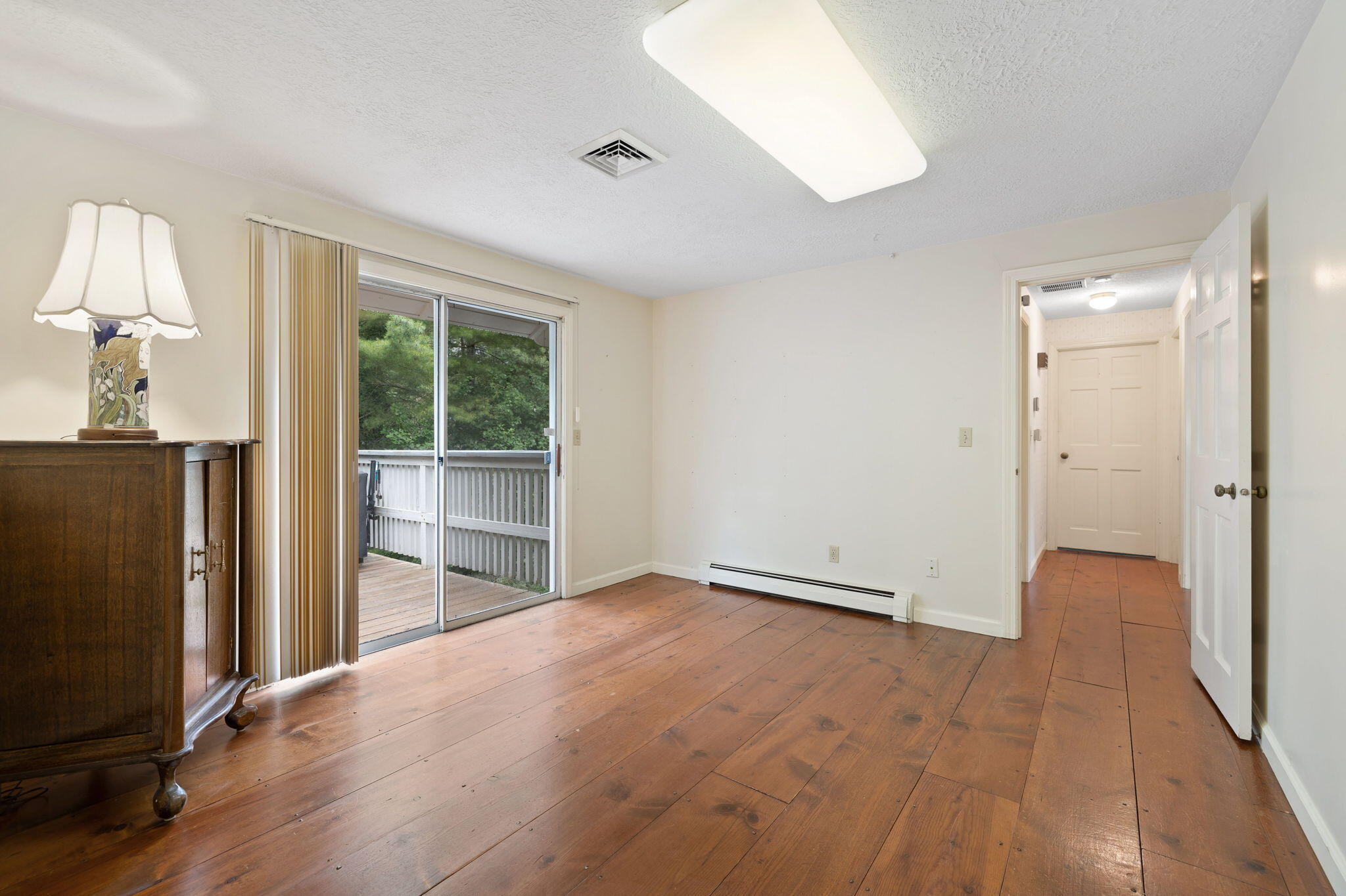 36 LONGFELLOW Drive