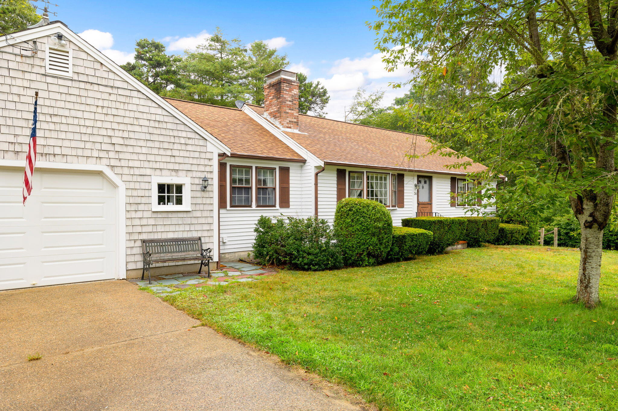 36 LONGFELLOW Drive