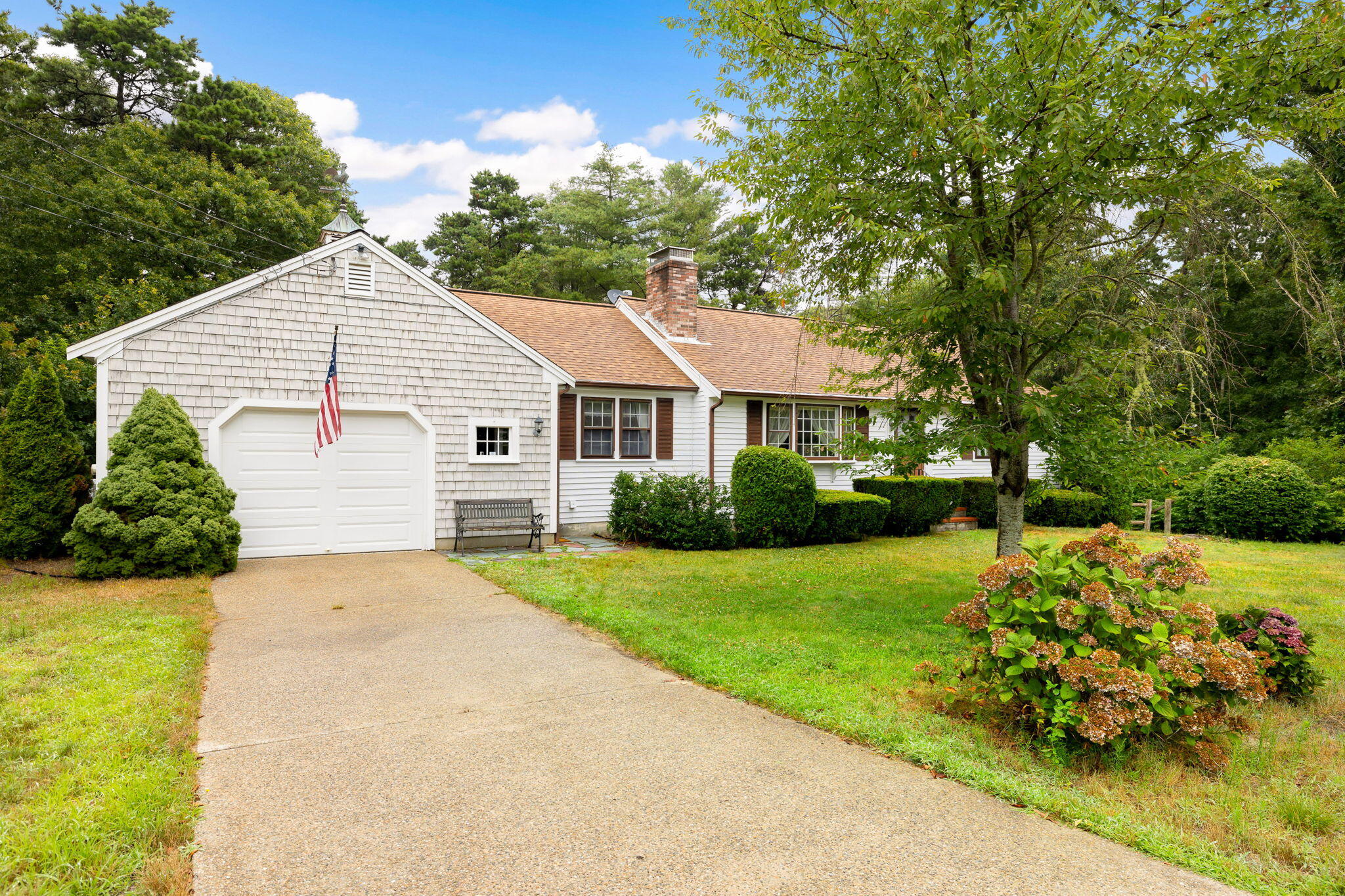 36 LONGFELLOW Drive