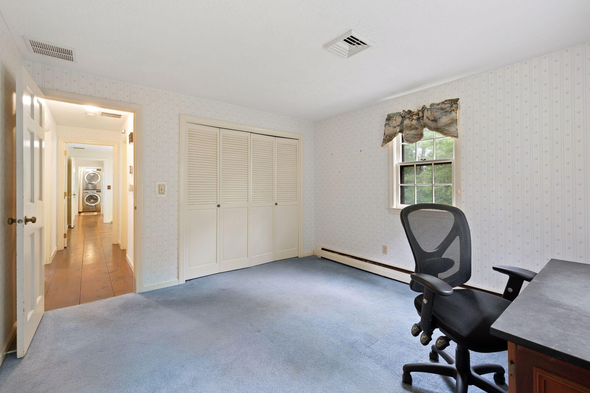 36 LONGFELLOW Drive
