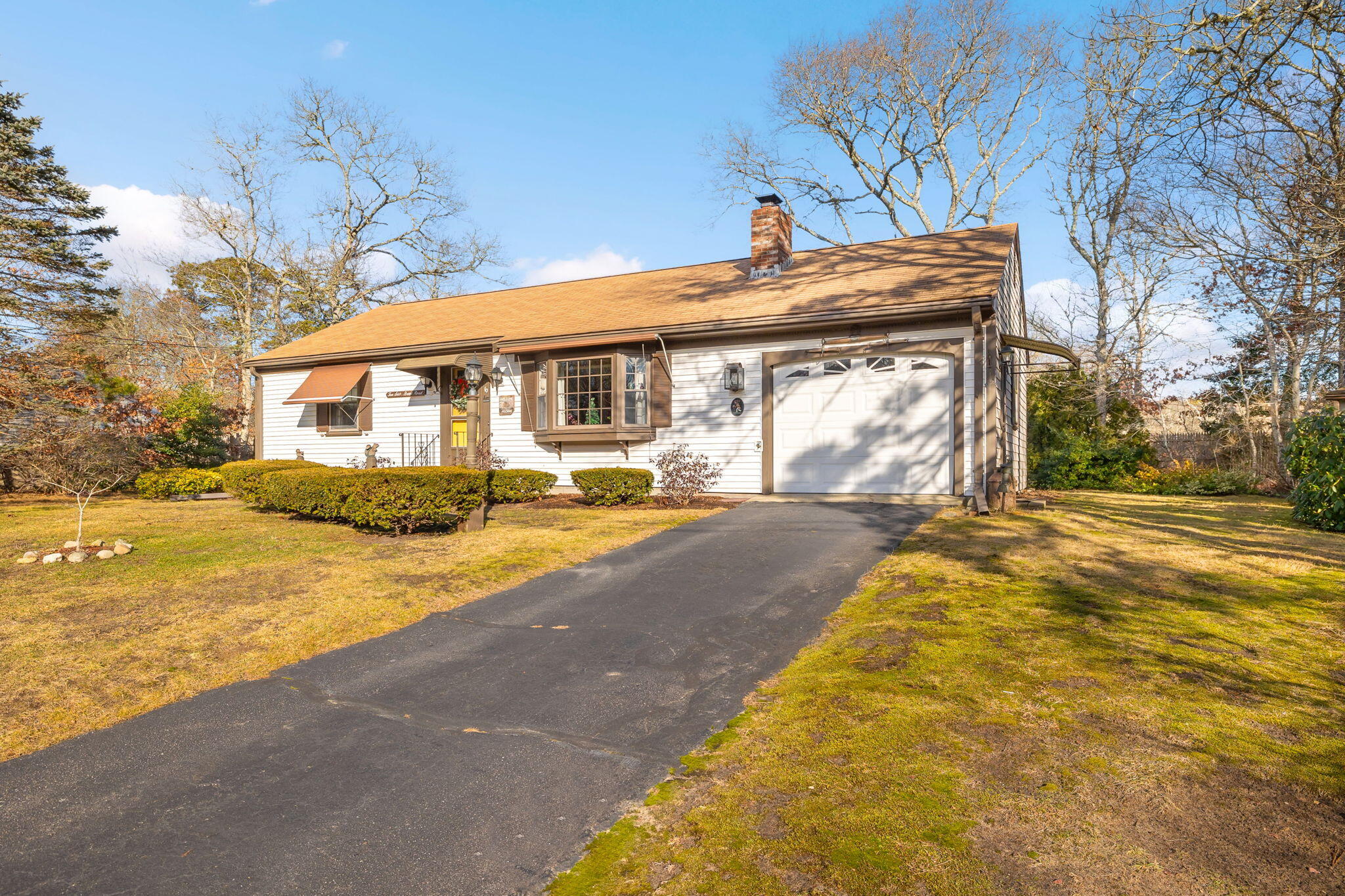 10 STILL BROOK Road
