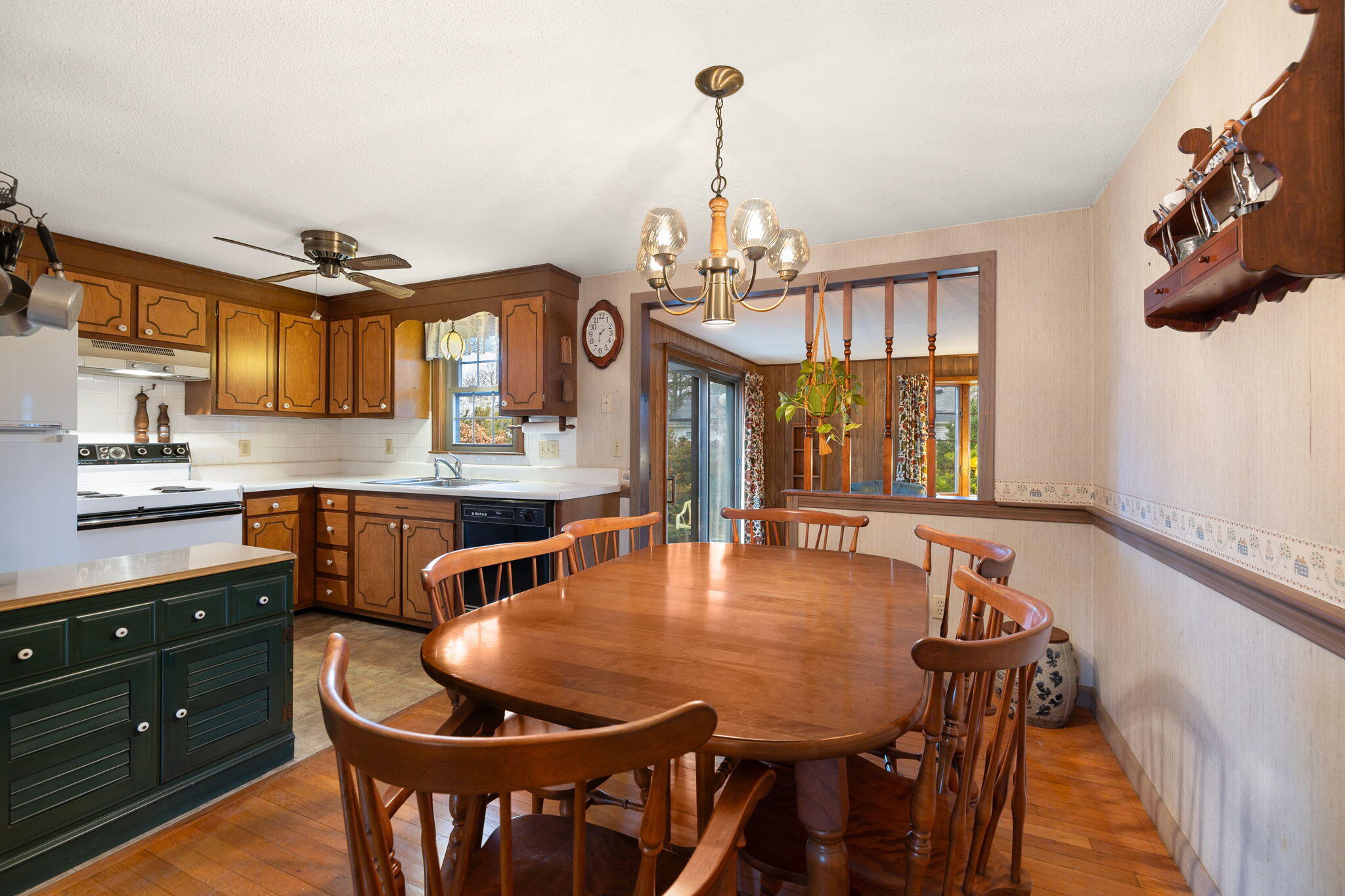 10 STILL BROOK Road