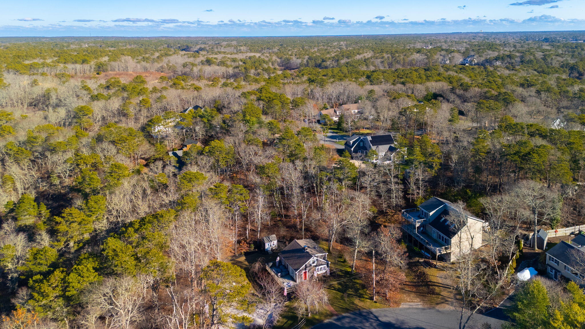 35 LAKEVIEW Drive