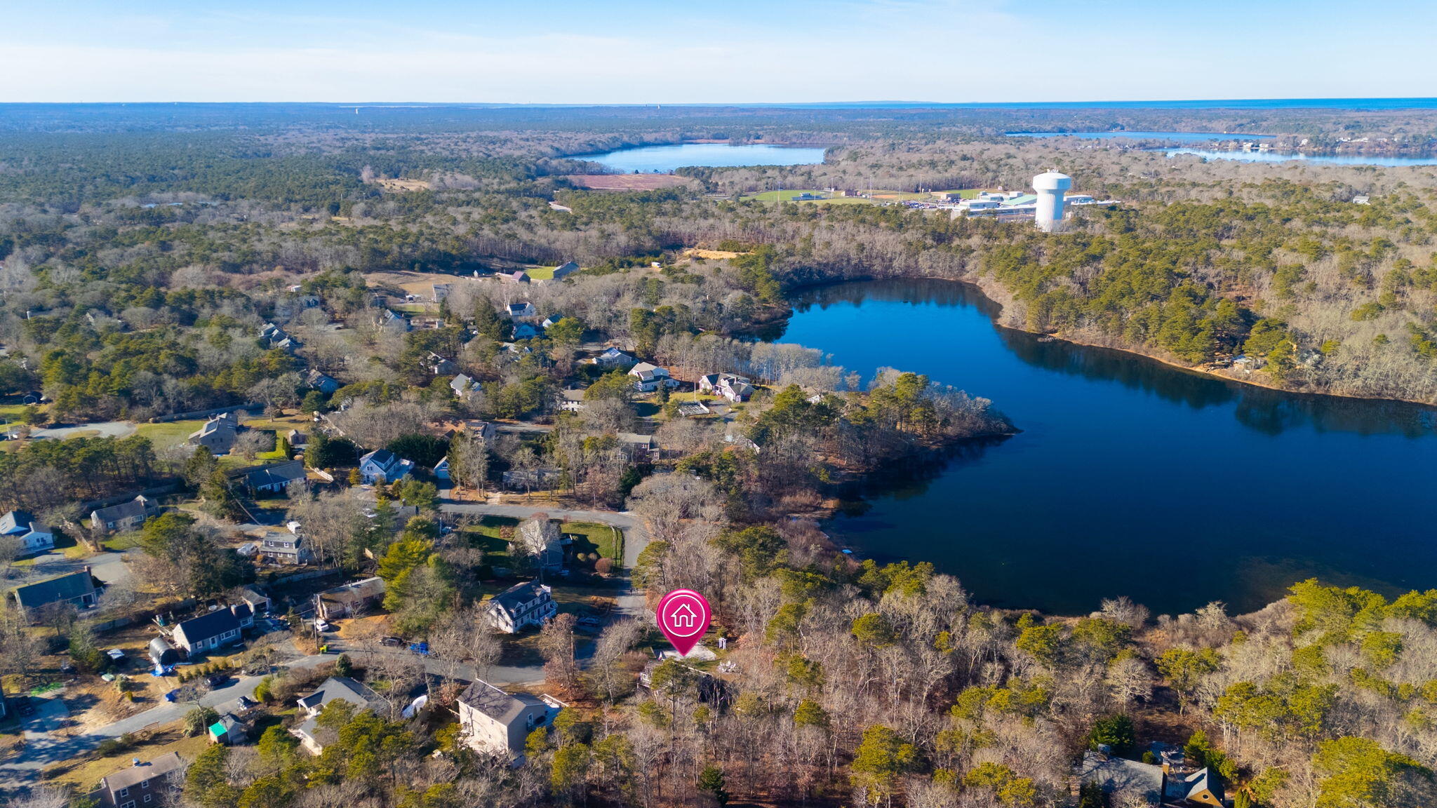 35 LAKEVIEW Drive