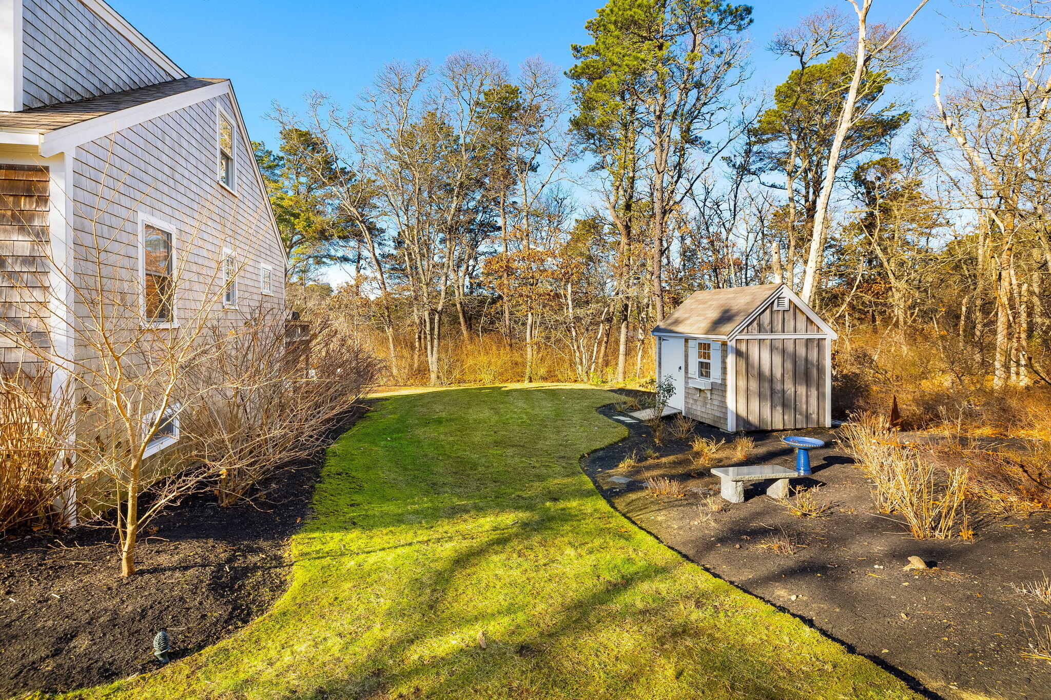 35 LAKEVIEW Drive