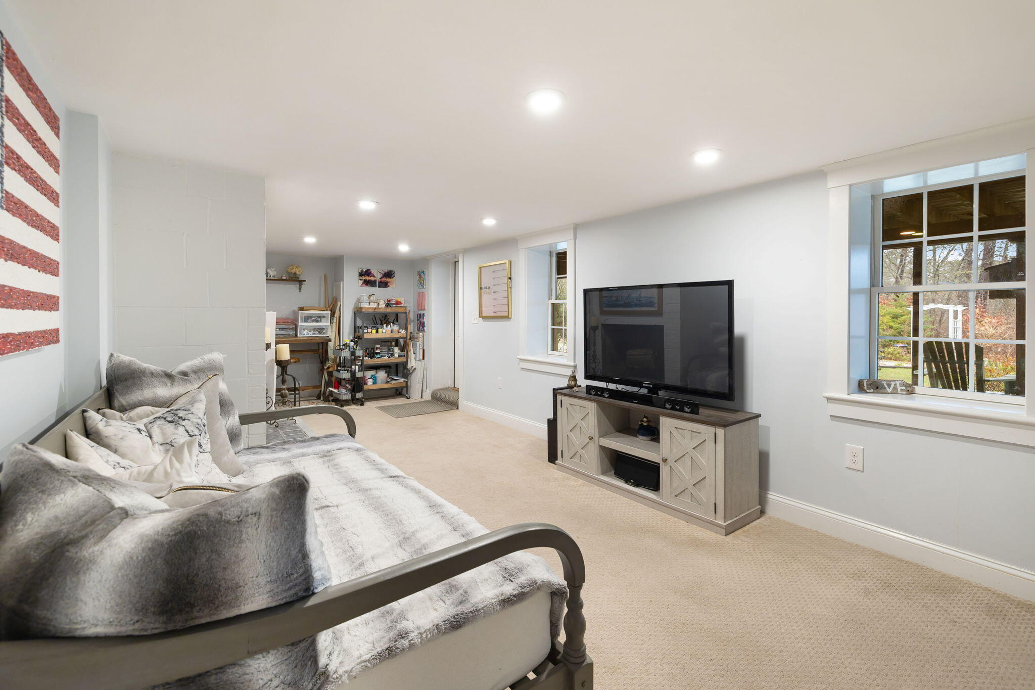 35 LAKEVIEW Drive