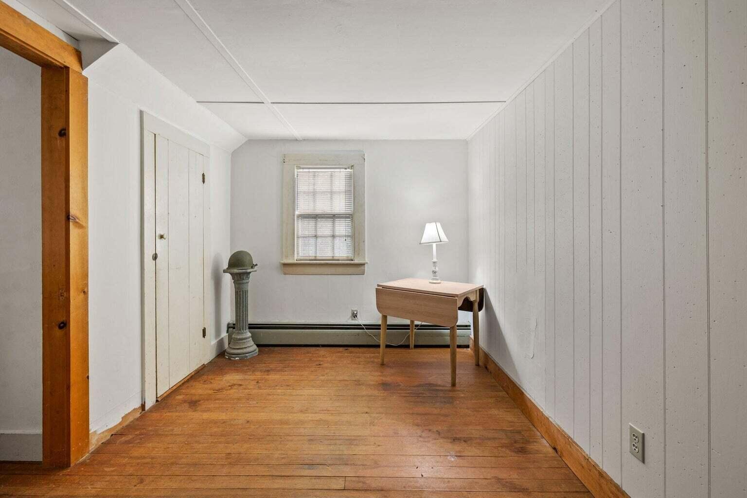 58 LOOMIS Lane