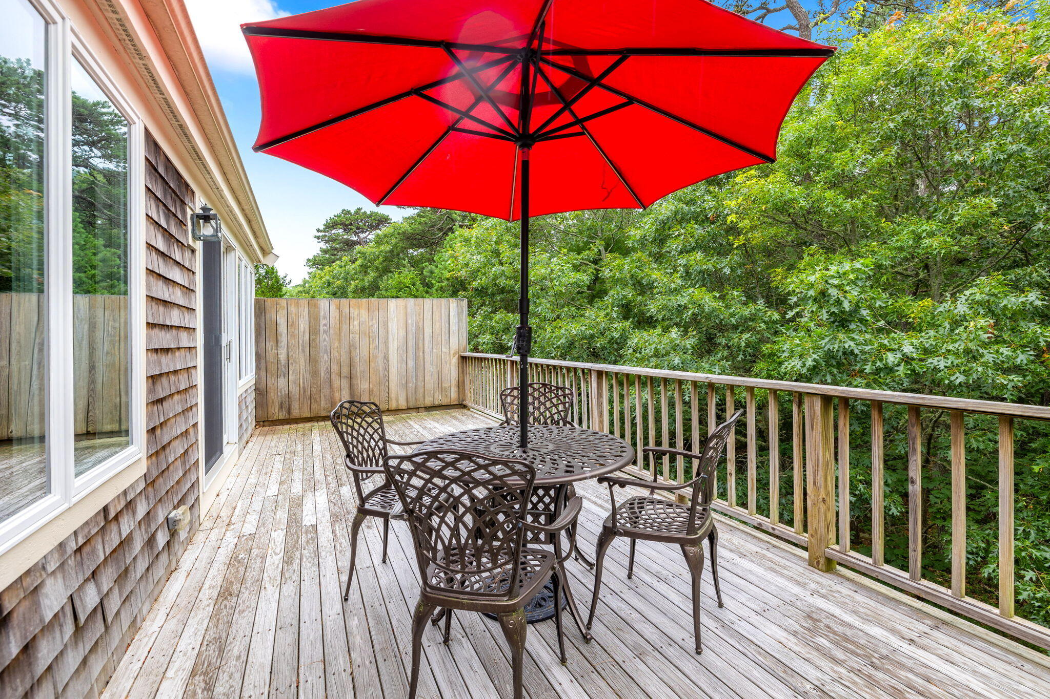33 W WOODS Circle