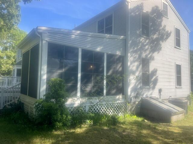 32 NIAGARA Lane