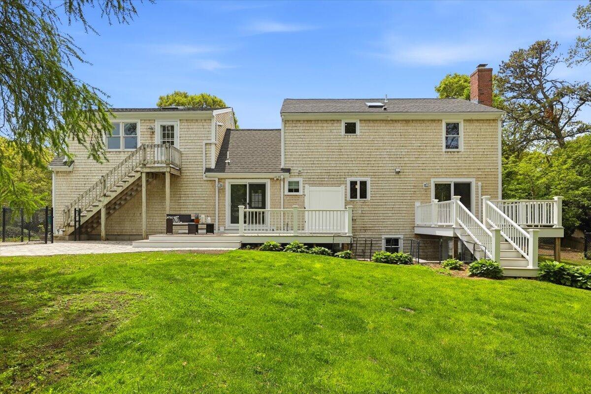 10 Old Colony Way