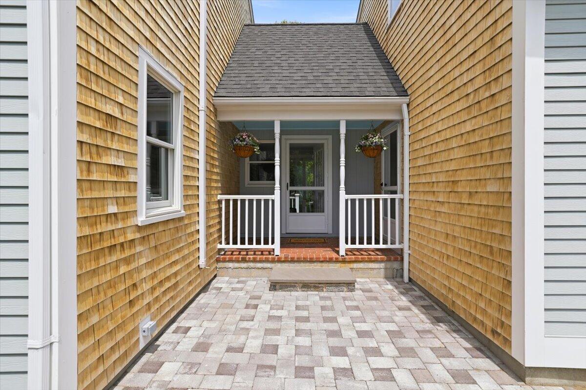 10 Old Colony Way