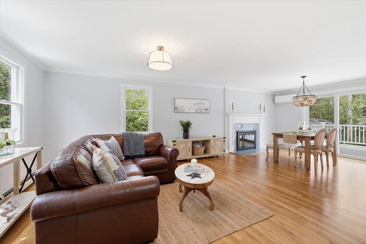 10 Old Colony Way