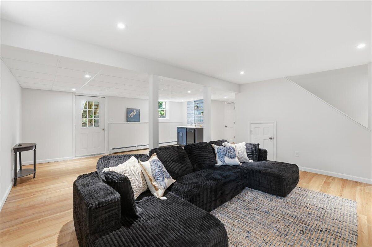 10 Old Colony Way