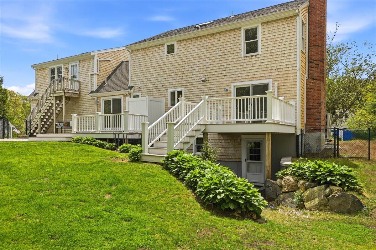 10 Old Colony Way