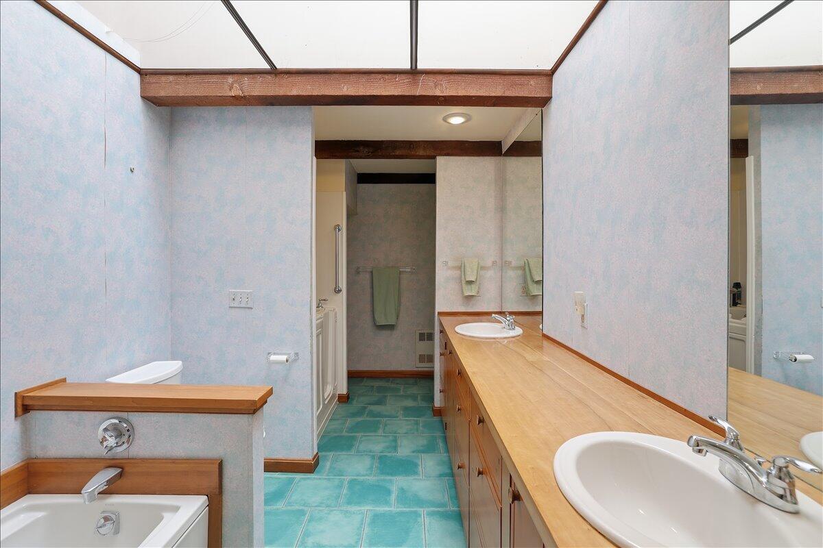 40 KITTIWAKE Lane
