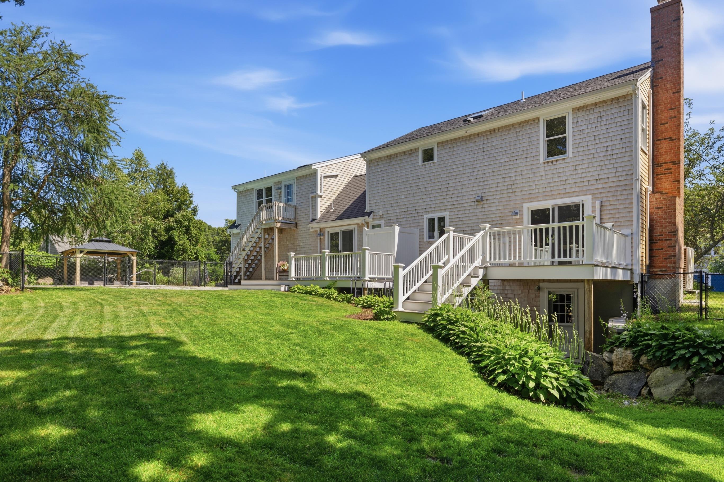 10 OLD COLONY Way