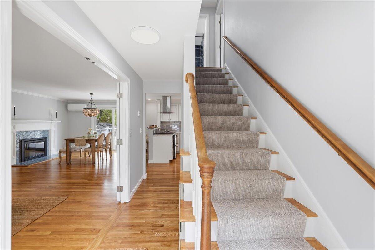 10 OLD COLONY Way