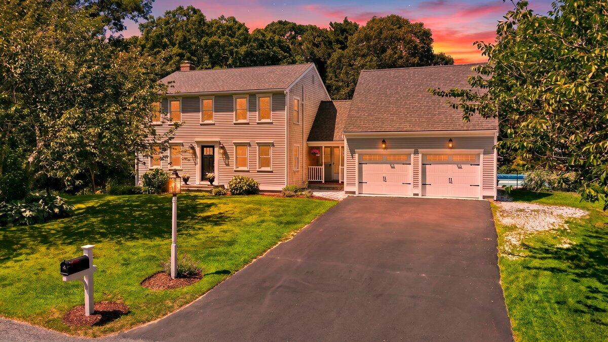 10 OLD COLONY Way