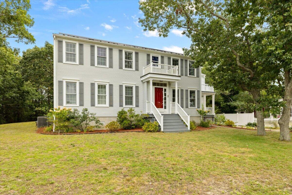 32 NIAGARA Lane