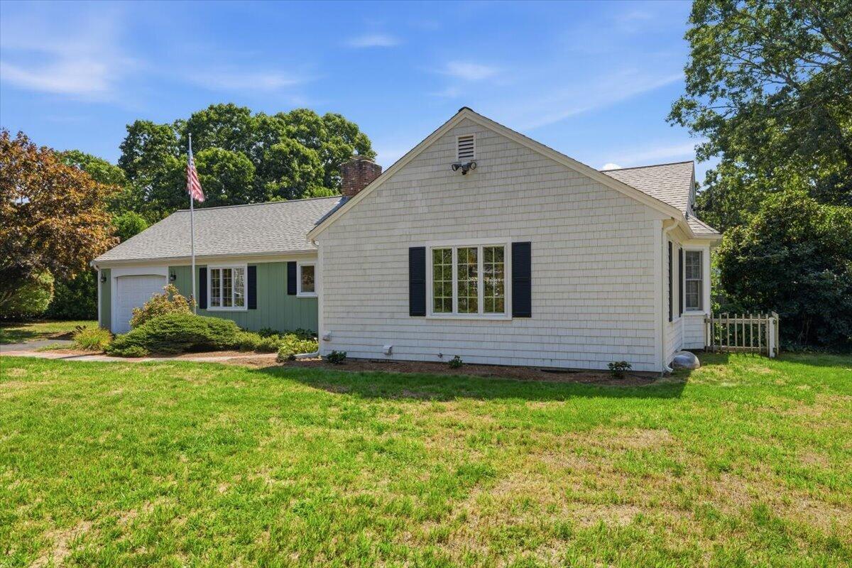 11 KIT CARSON Way