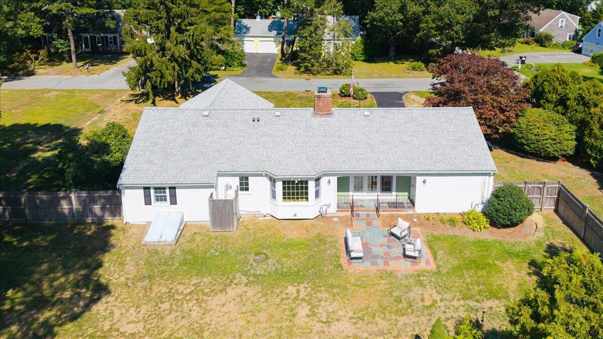 11 KIT CARSON Way