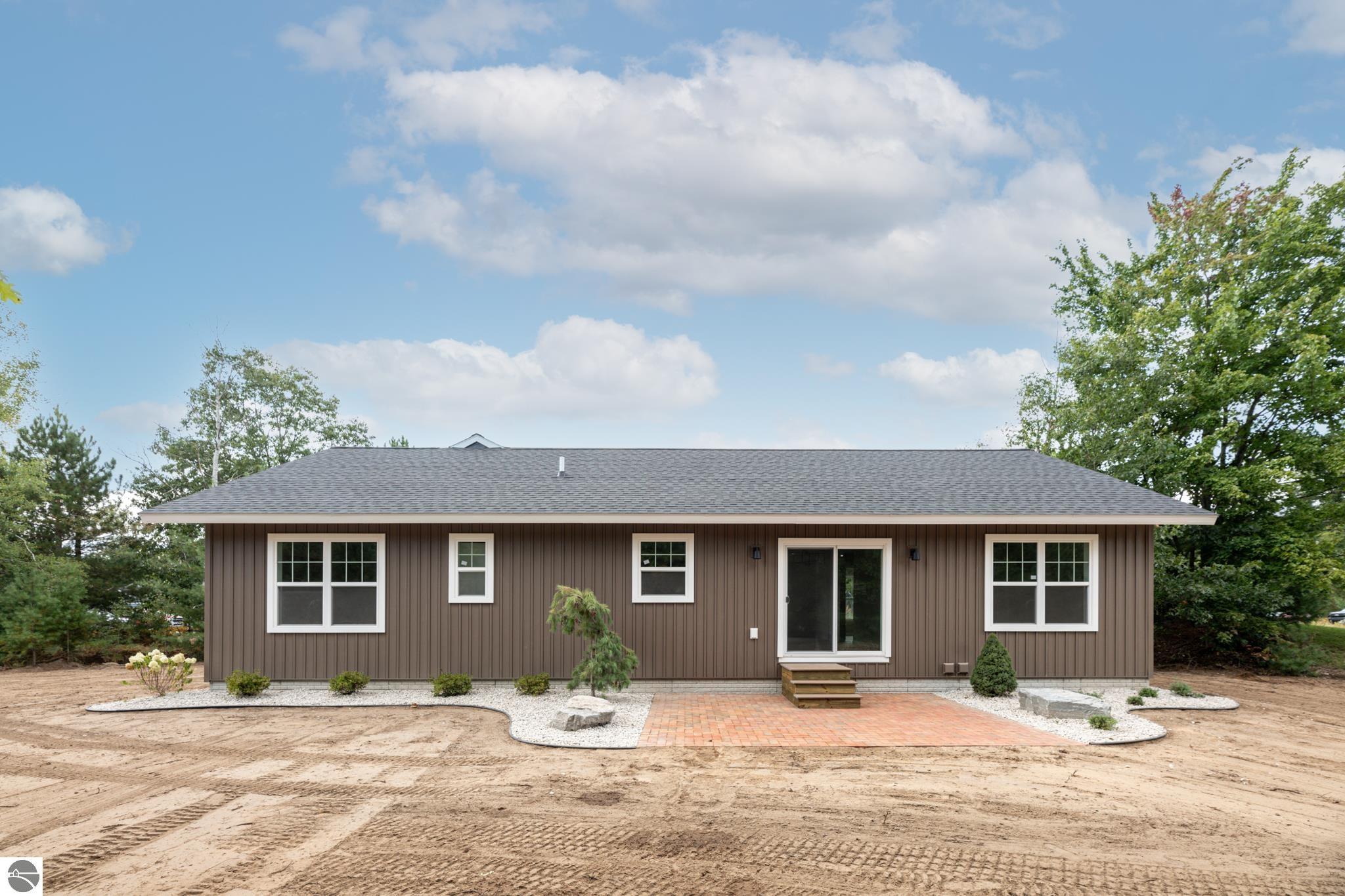 1823 Old Cabin Drive