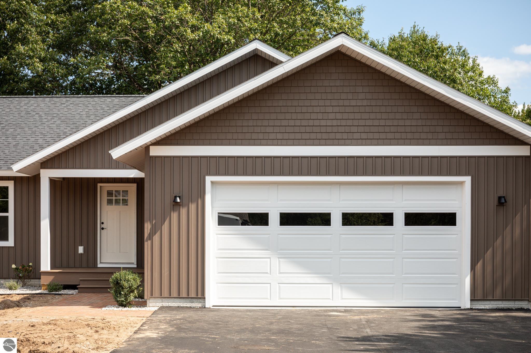 1823 Old Cabin Drive