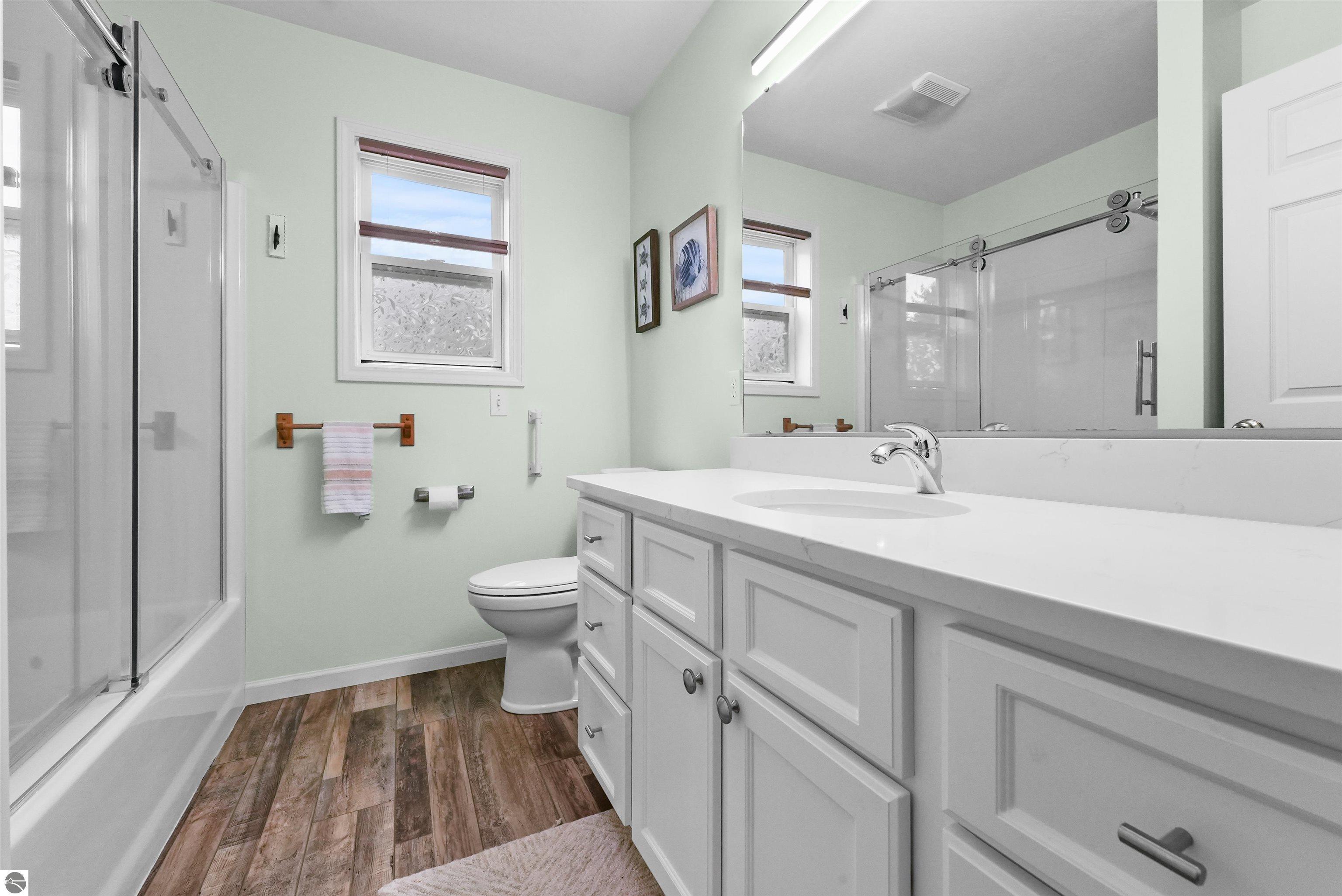 11246 Kings Point