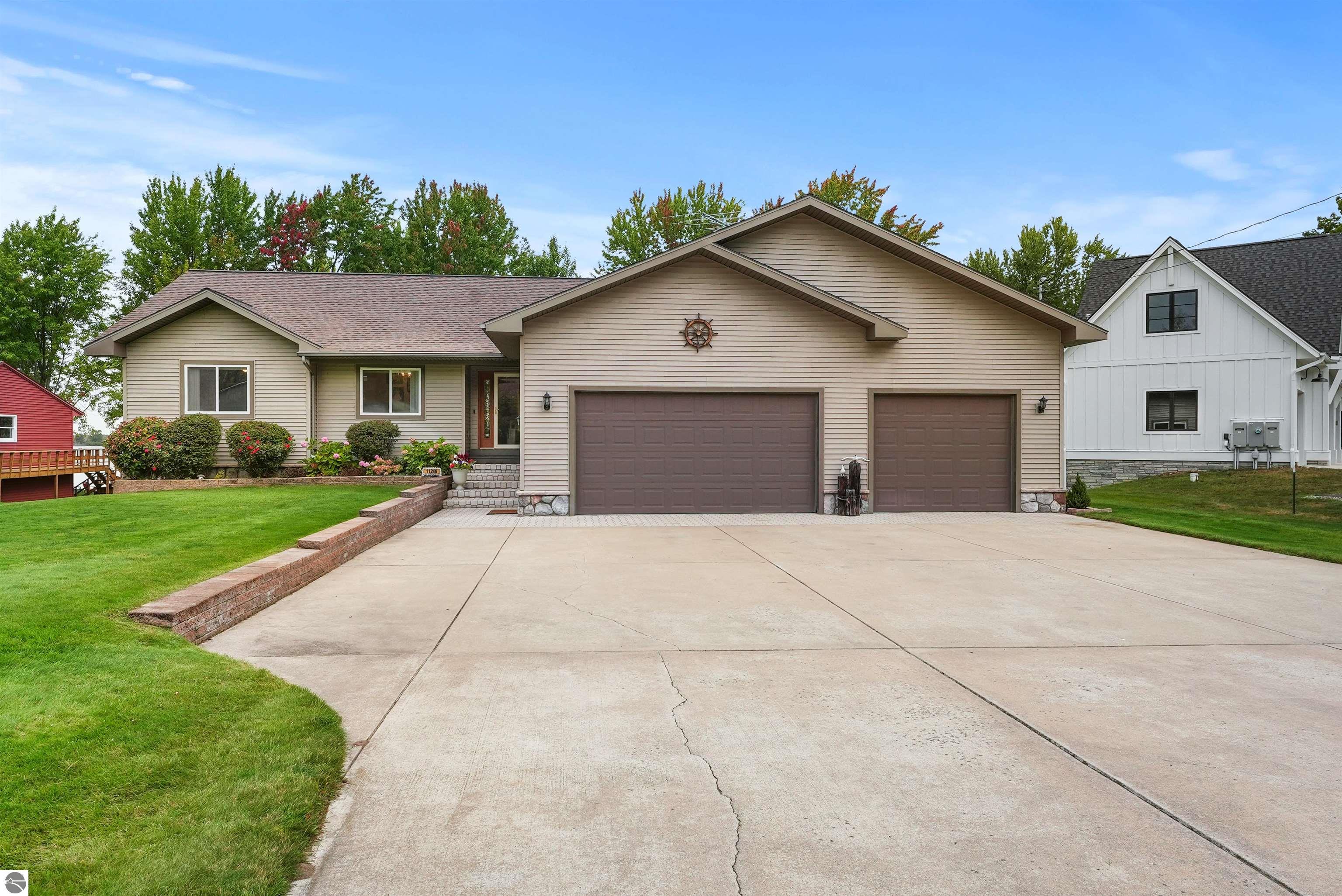 11246 Kings Point