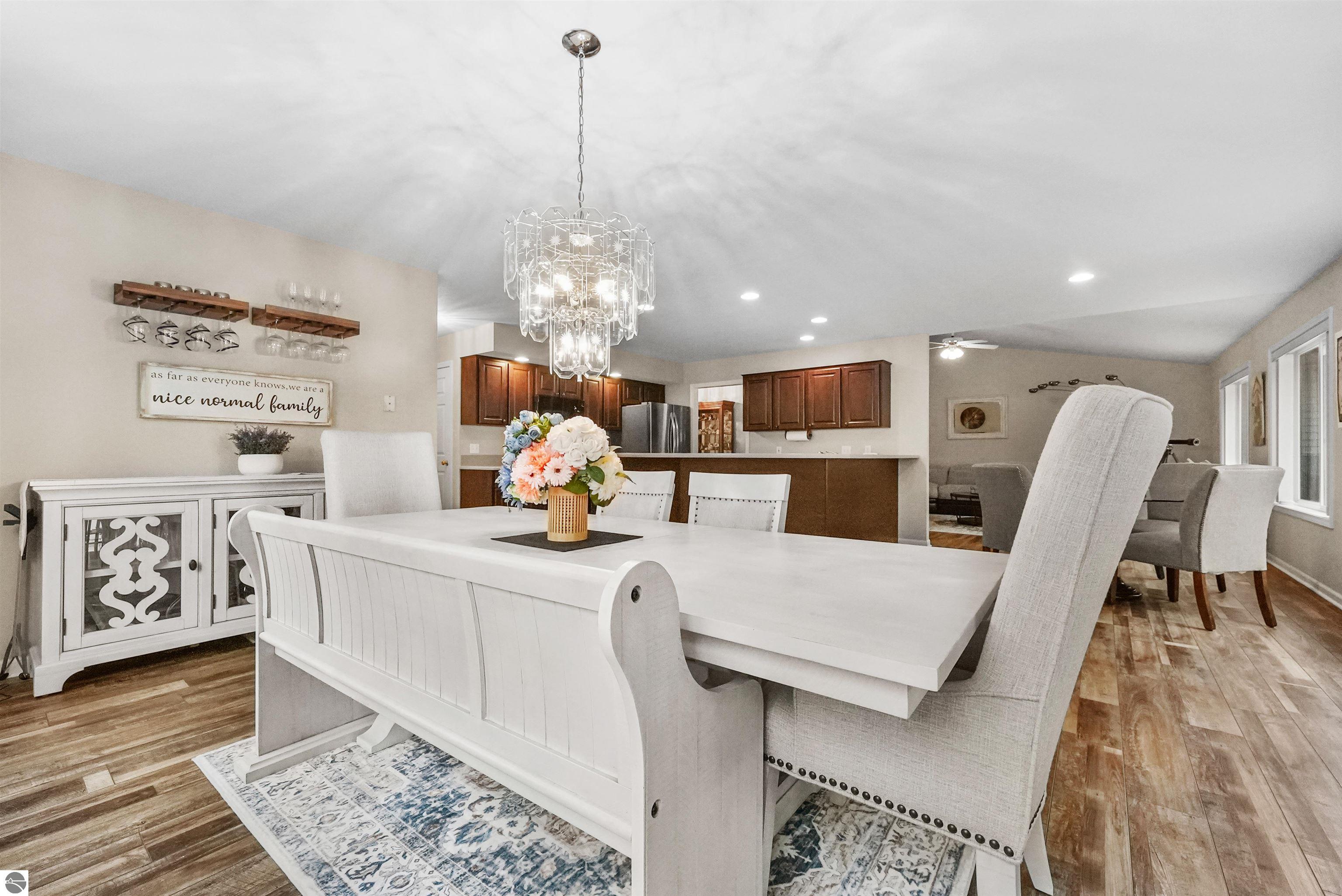 11246 Kings Point