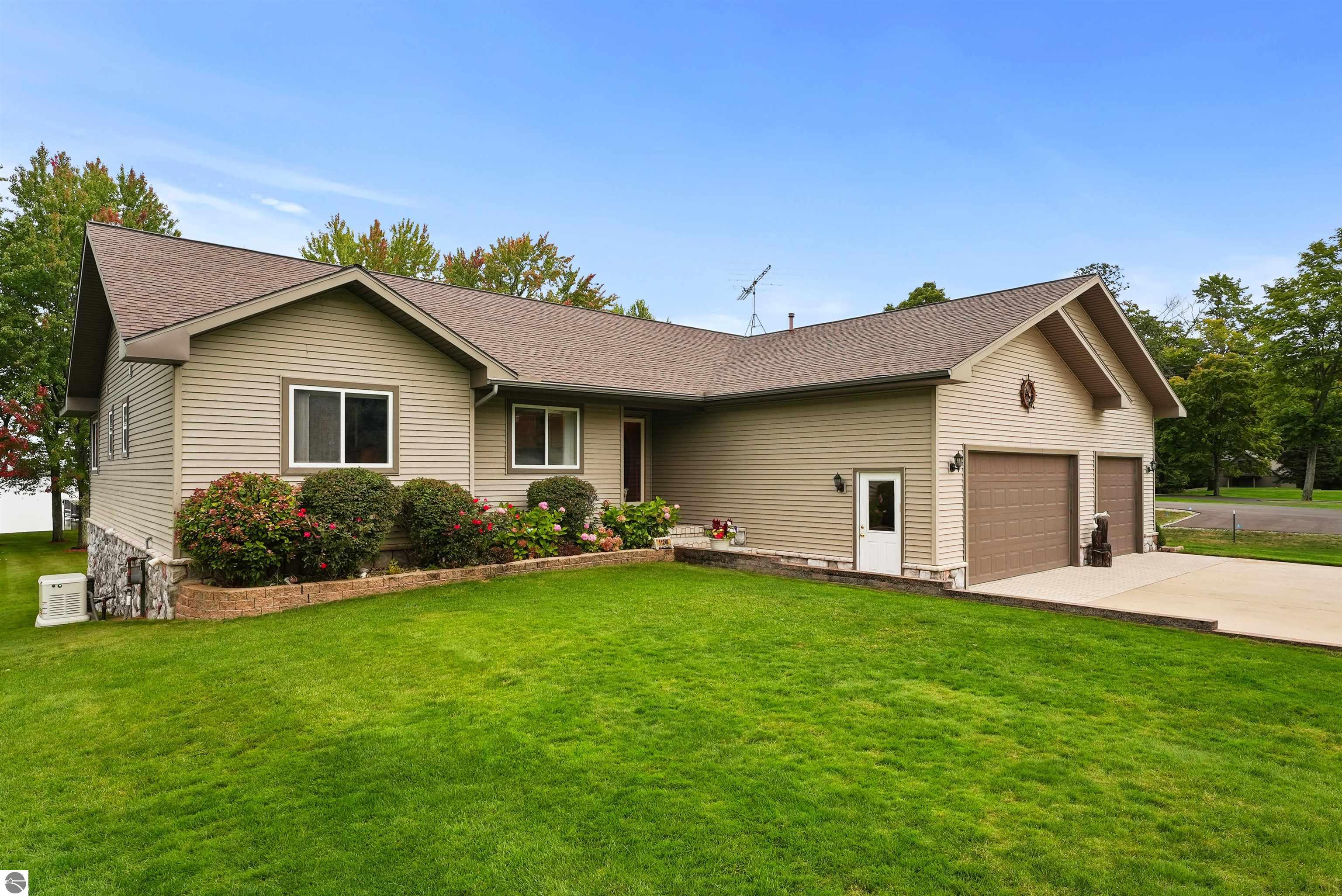 11246 Kings Point