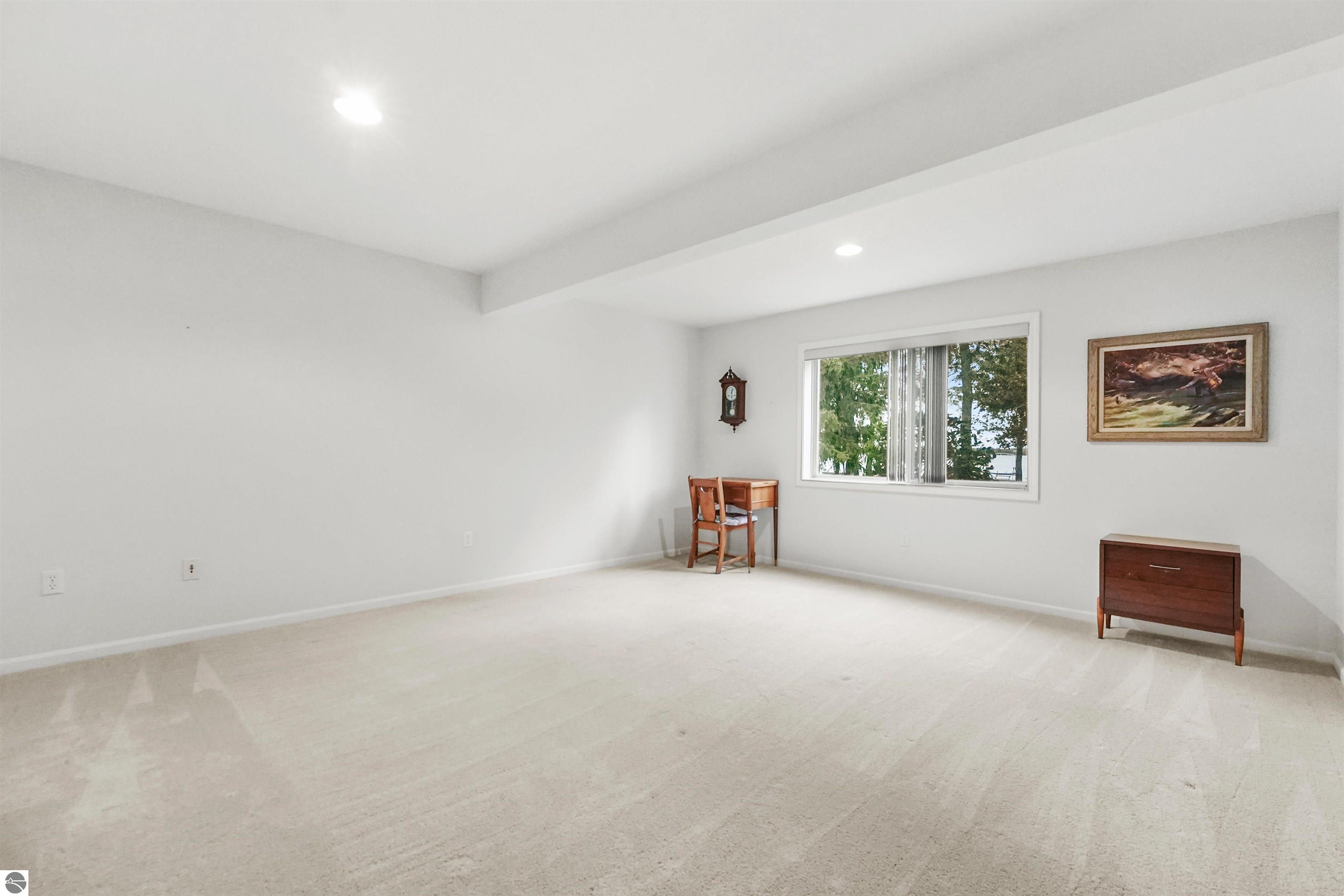 11246 Kings Point