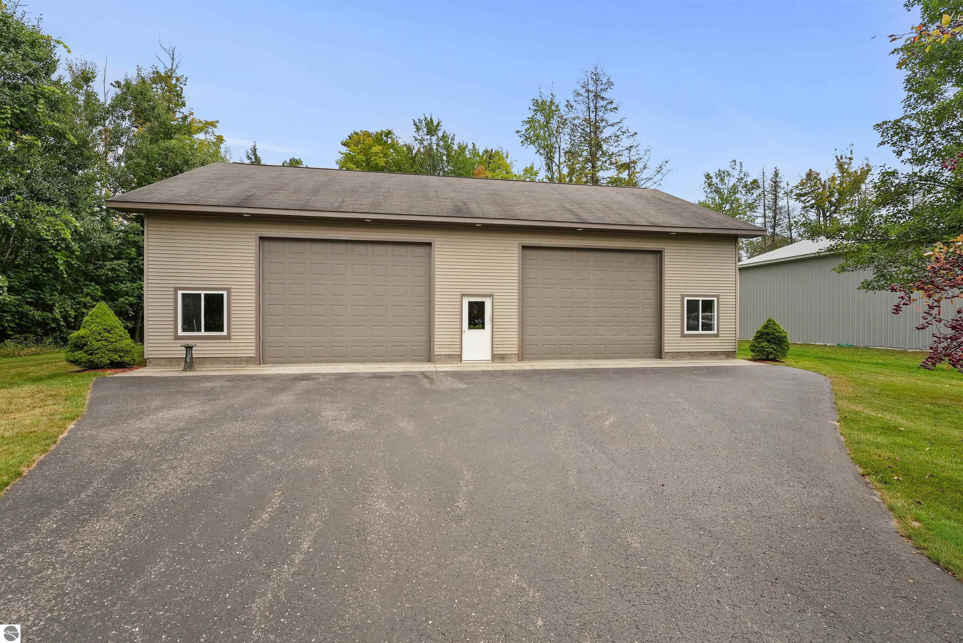 11246 Kings Point