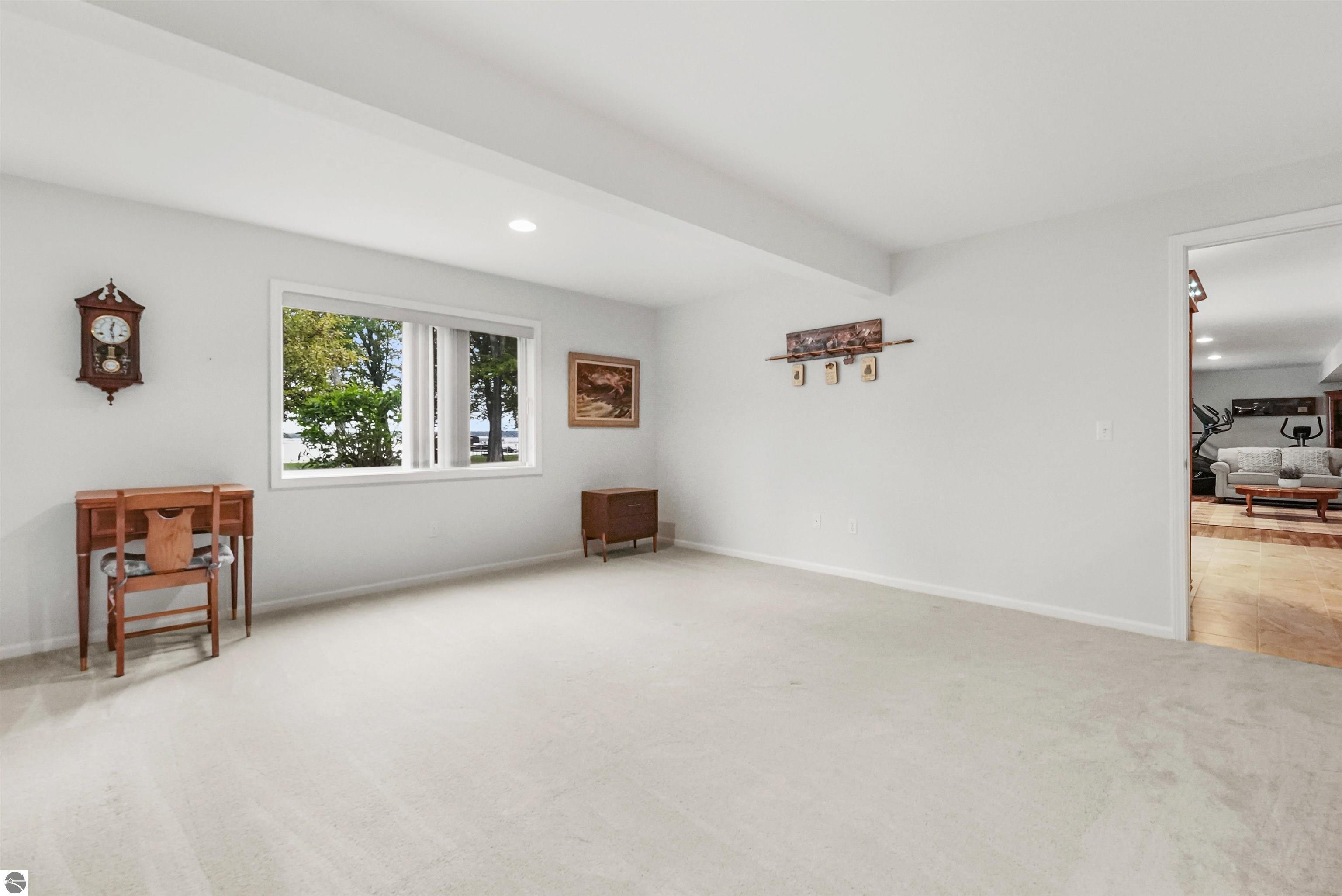 11246 Kings Point