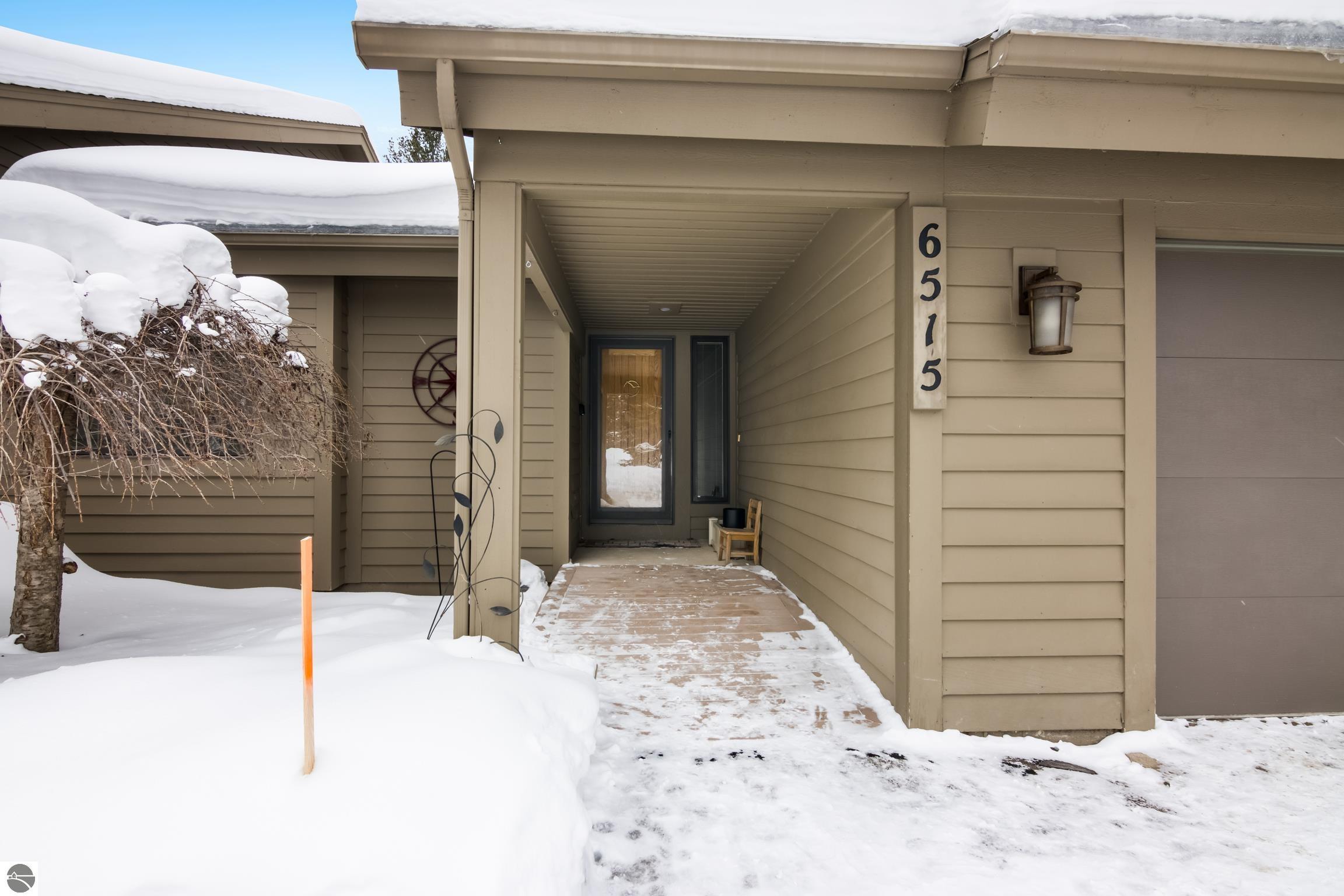 6515 Mission Ridge