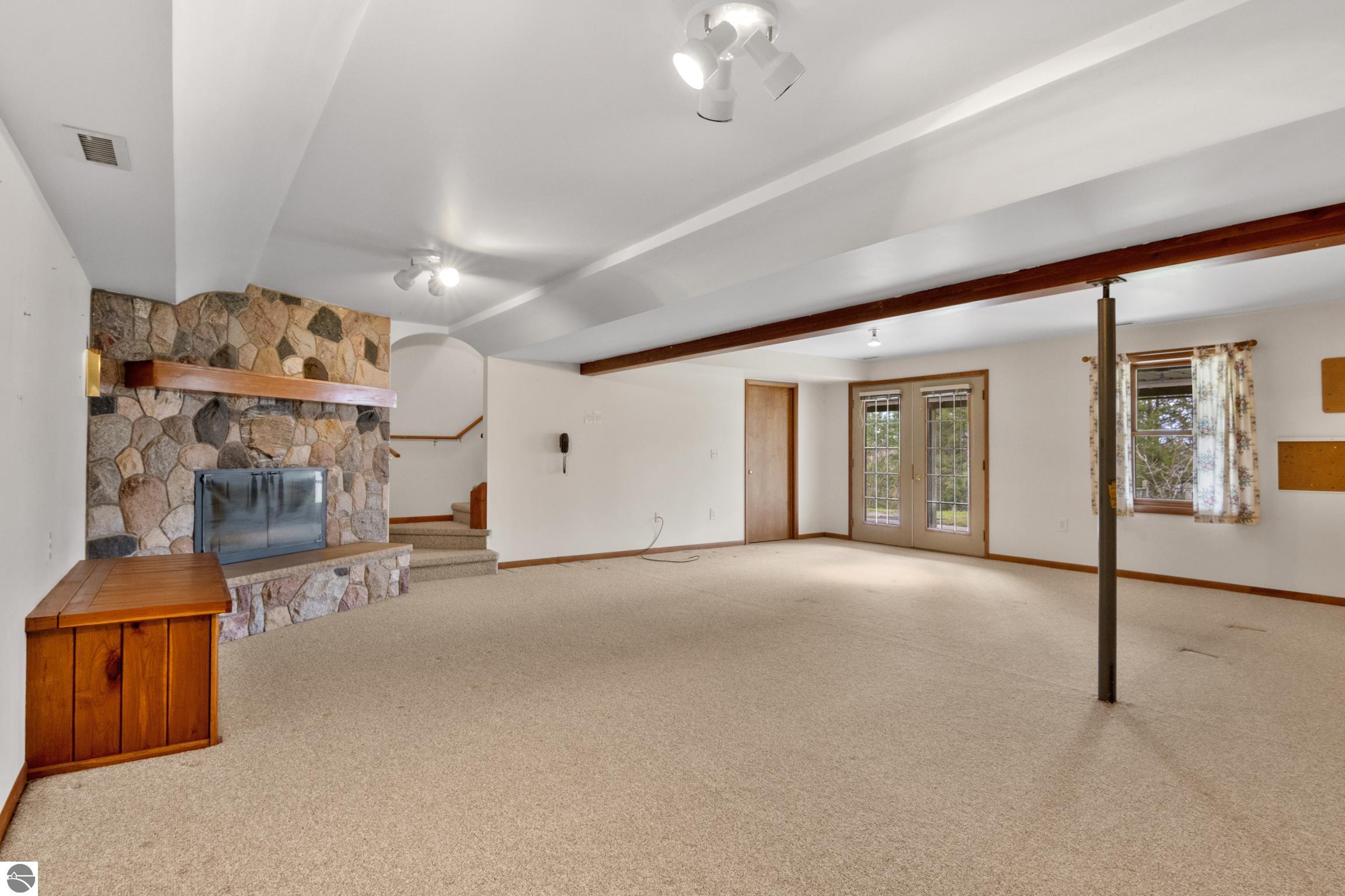 1501 S Ruby Lane