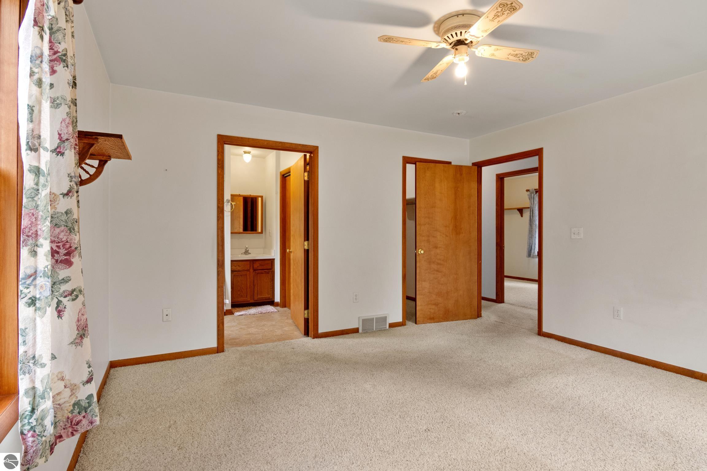 1501 S Ruby Lane