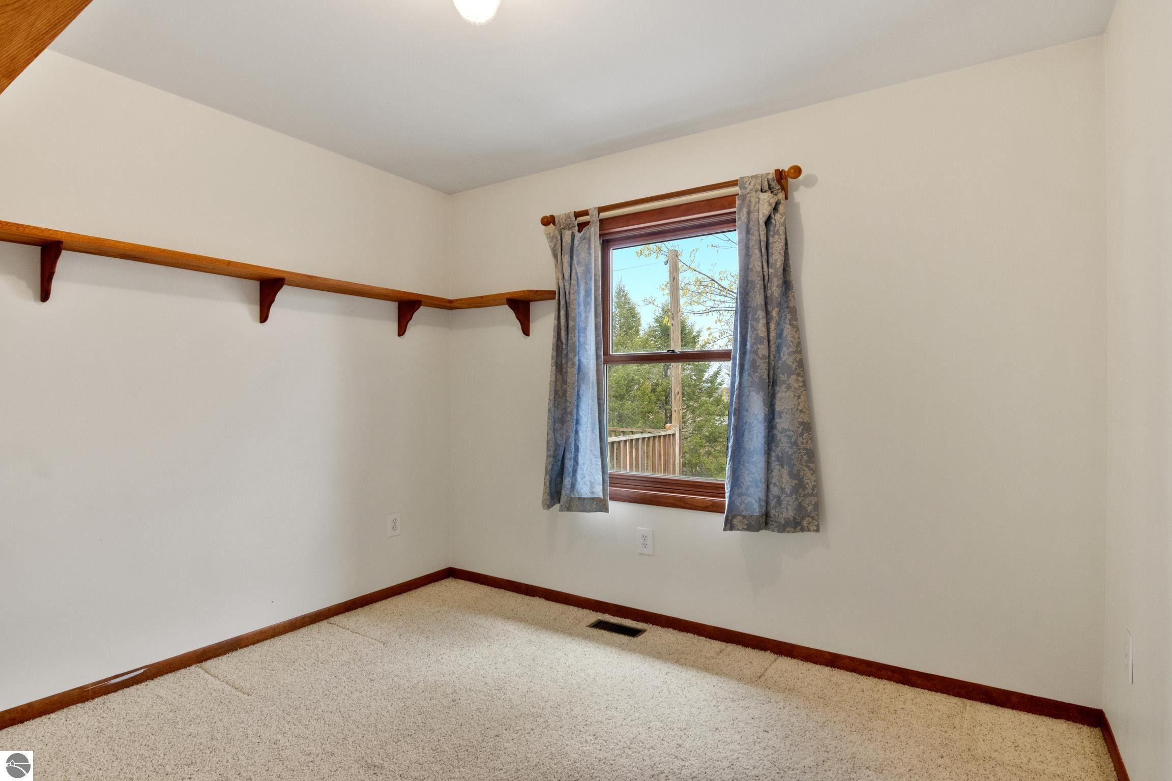 1501 S Ruby Lane