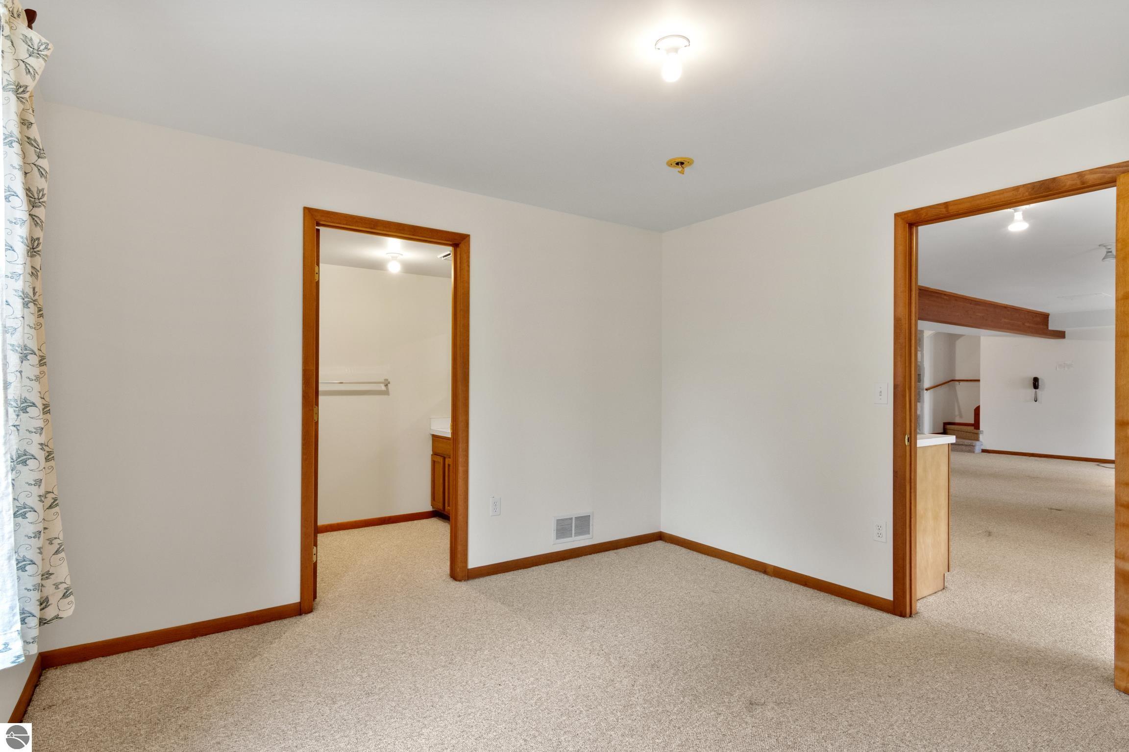 1501 S Ruby Lane