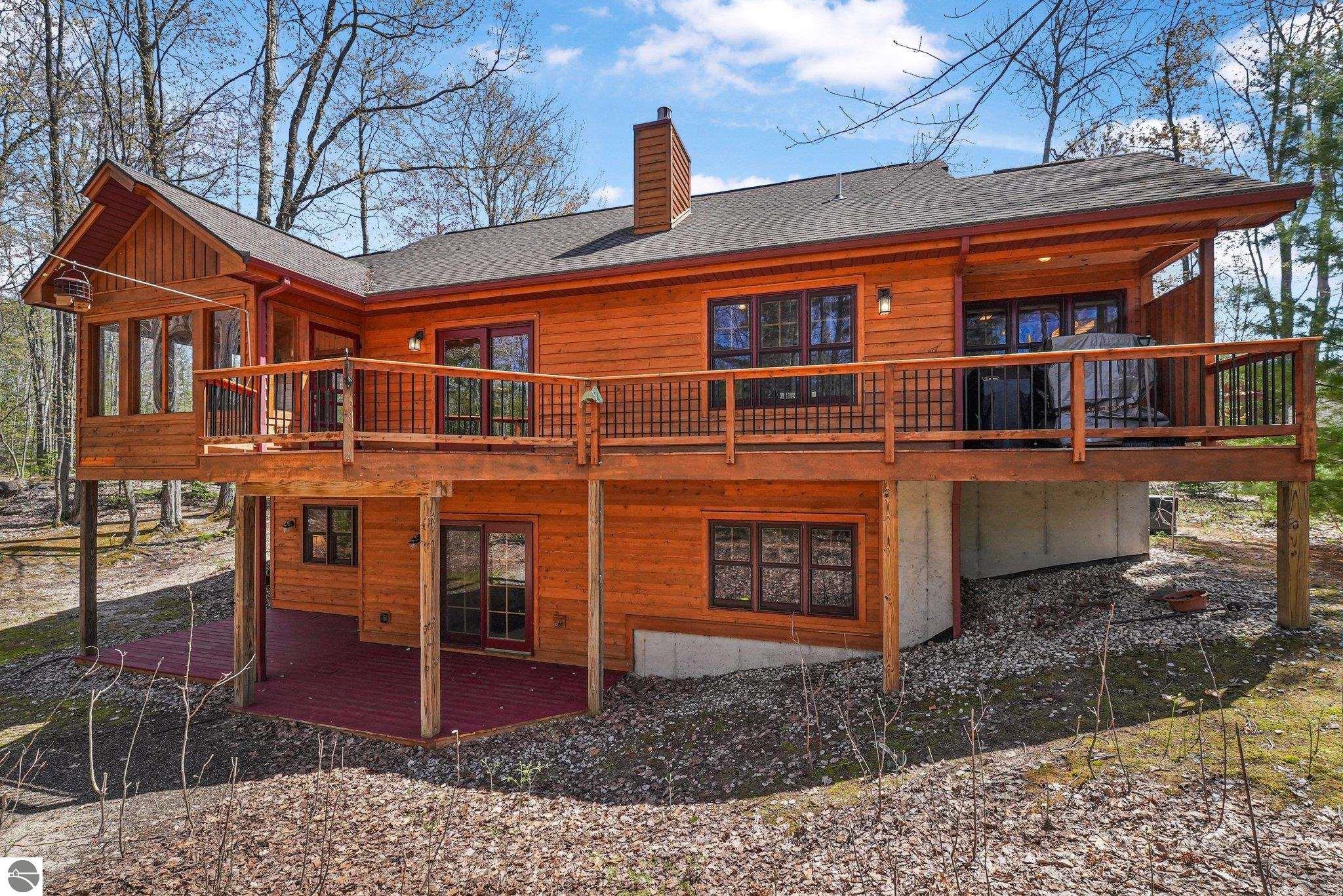 3958 Northshore Trail