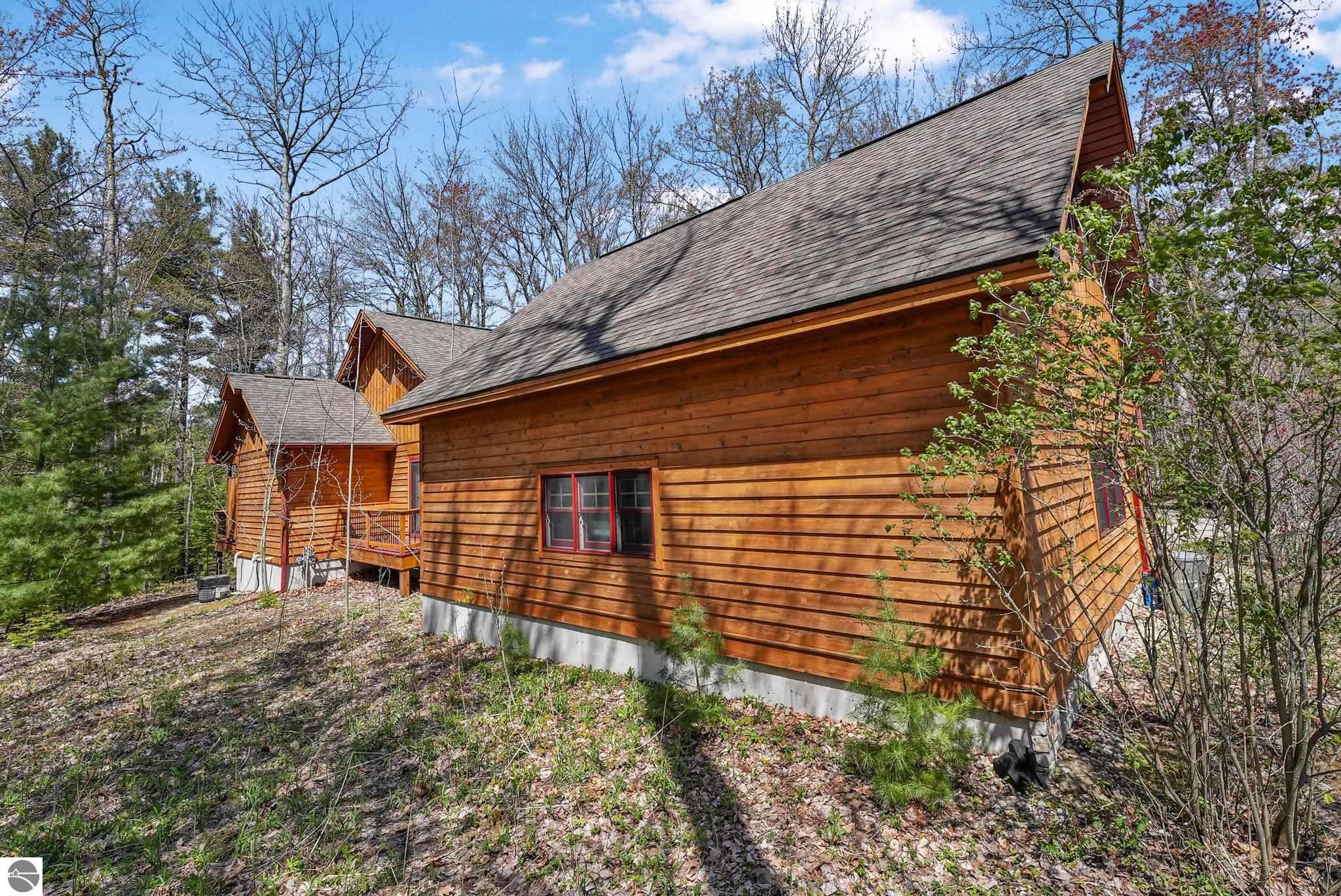 3958 Northshore Trail