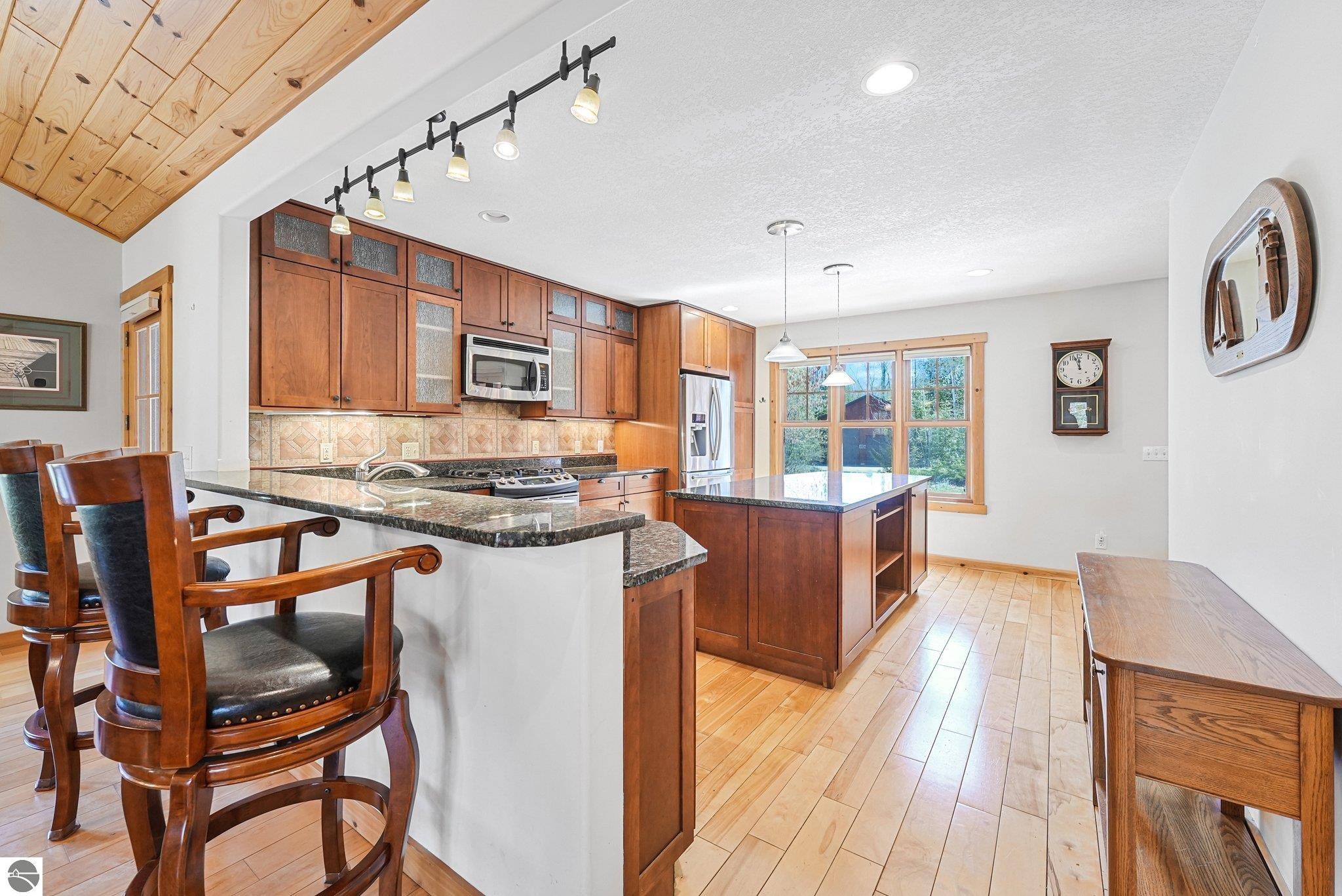 3958 Northshore Trail