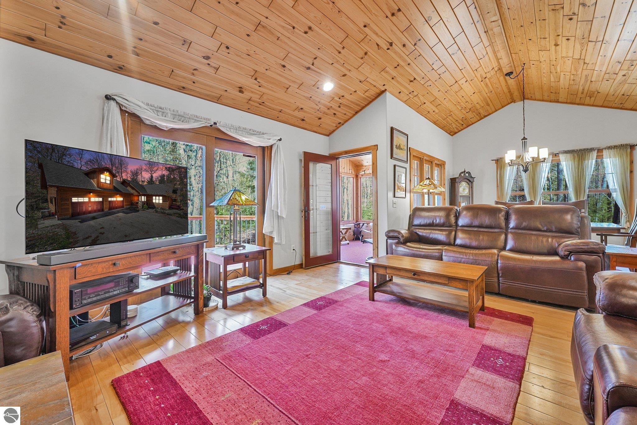 3958 Northshore Trail