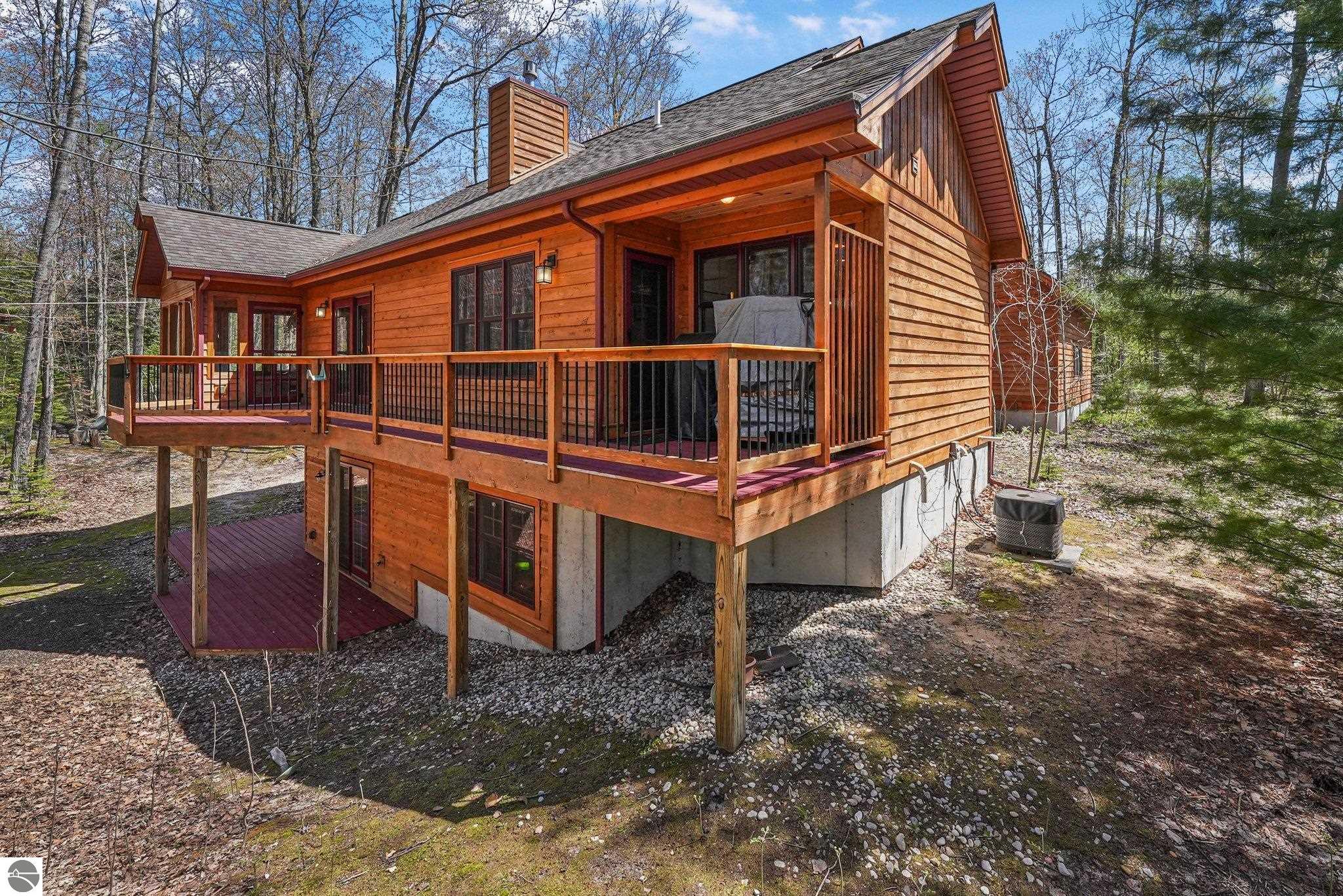 3958 Northshore Trail