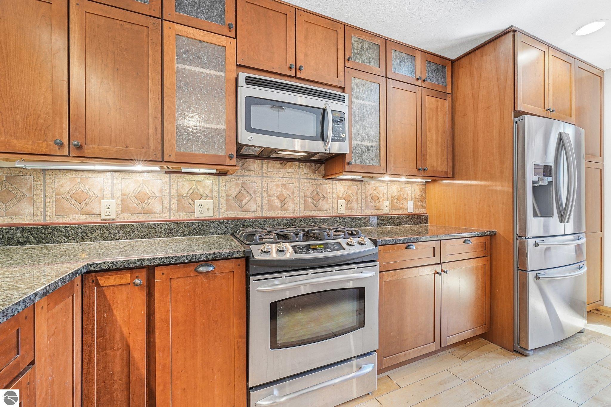 3958 Northshore Trail