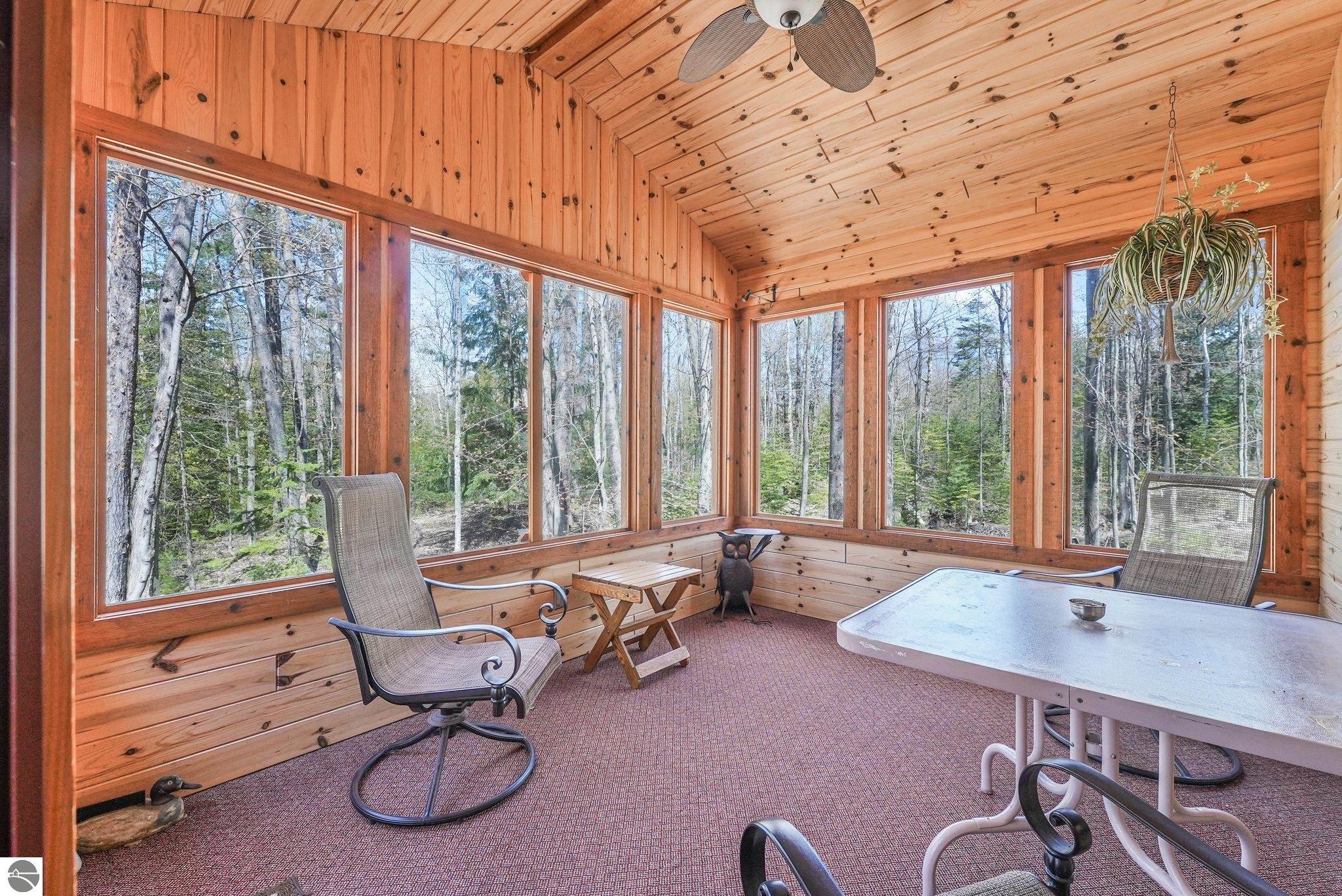 3958 Northshore Trail