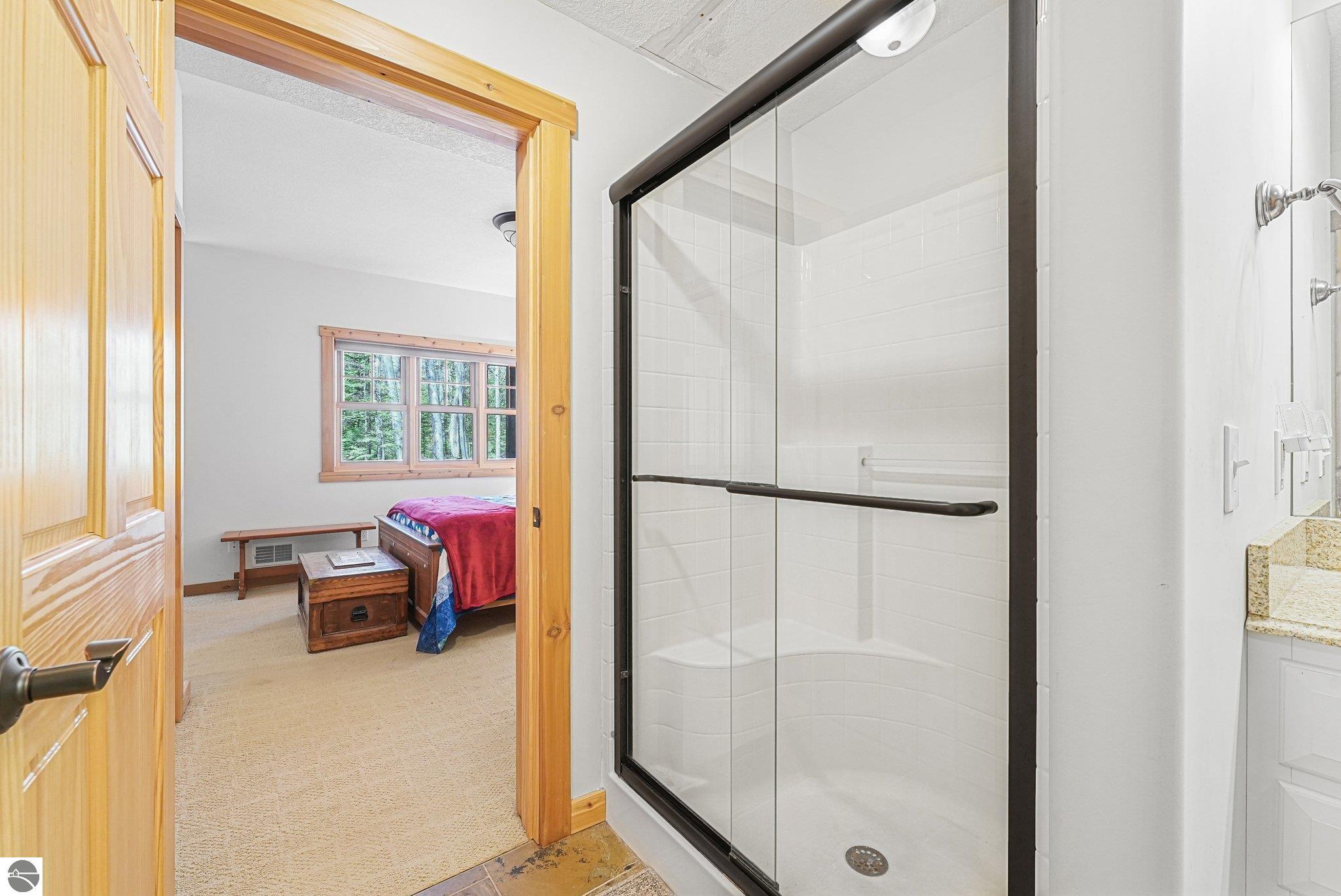 3958 Northshore Trail